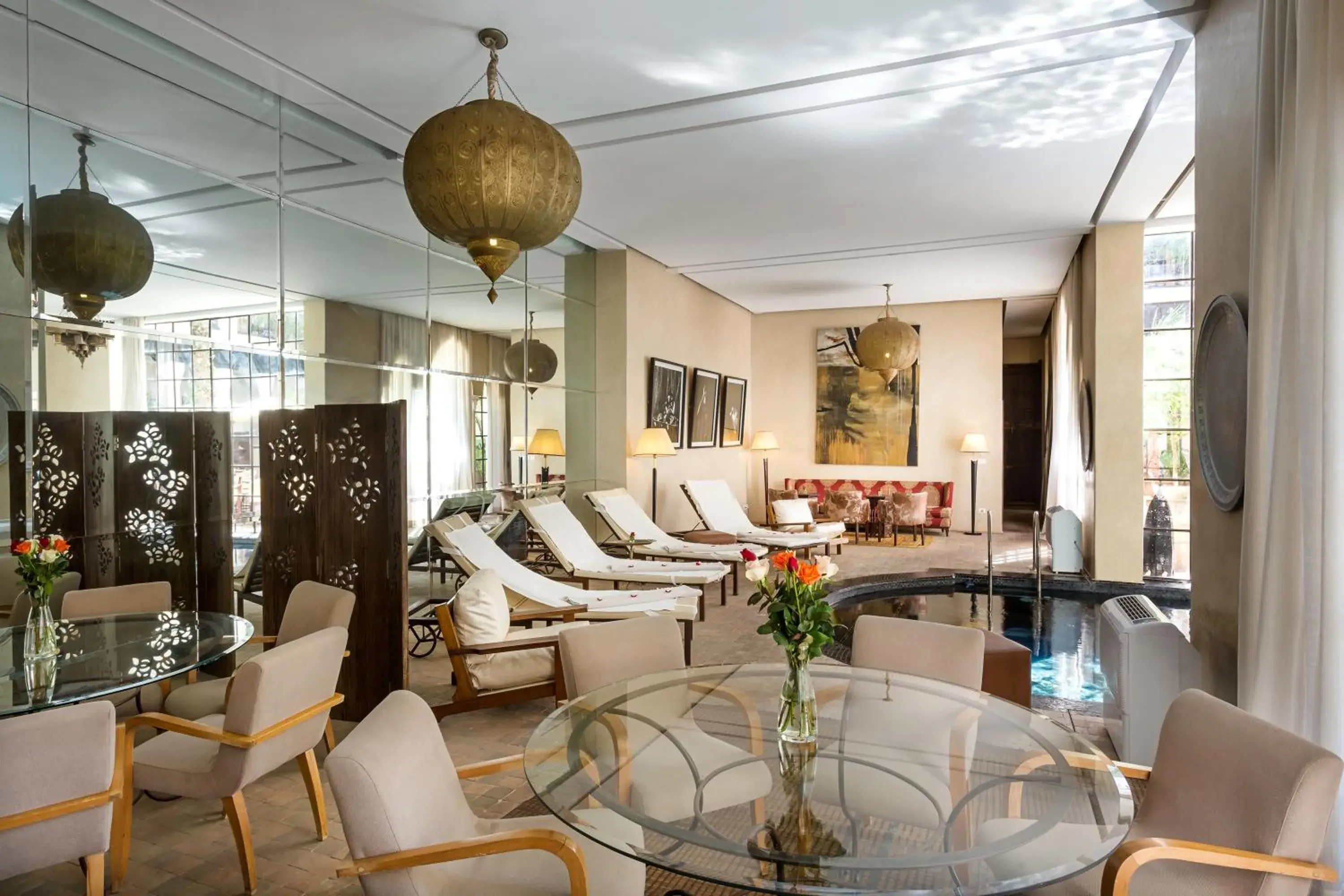 Restaurant/places to eat in Palais Khum Restaurant/places to eat in Palais Khum