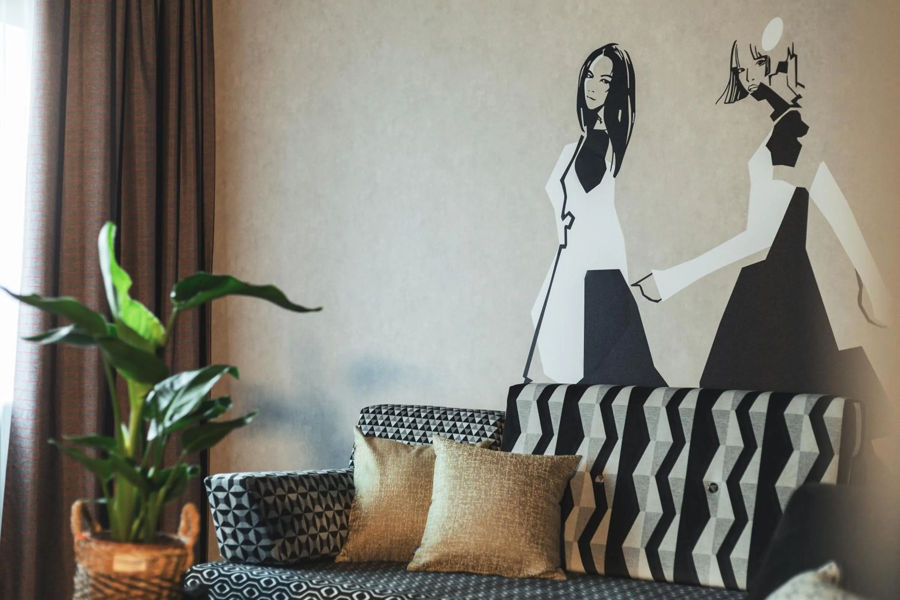 Seating area in ibis Styles Arnhem Centre