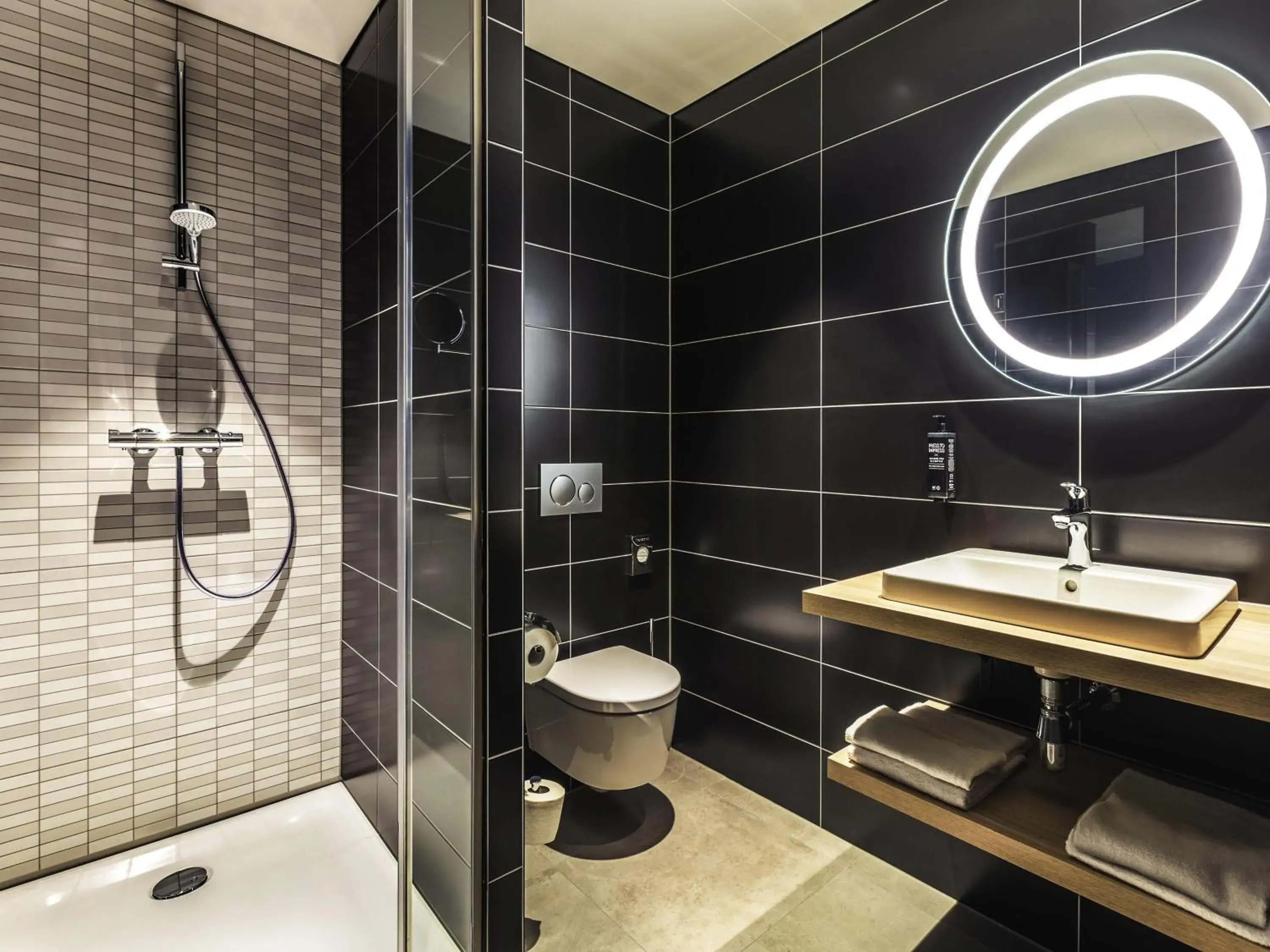 Bedroom in ibis Styles Arnhem Centre Bedroom in ibis Styles Arnhem Centre