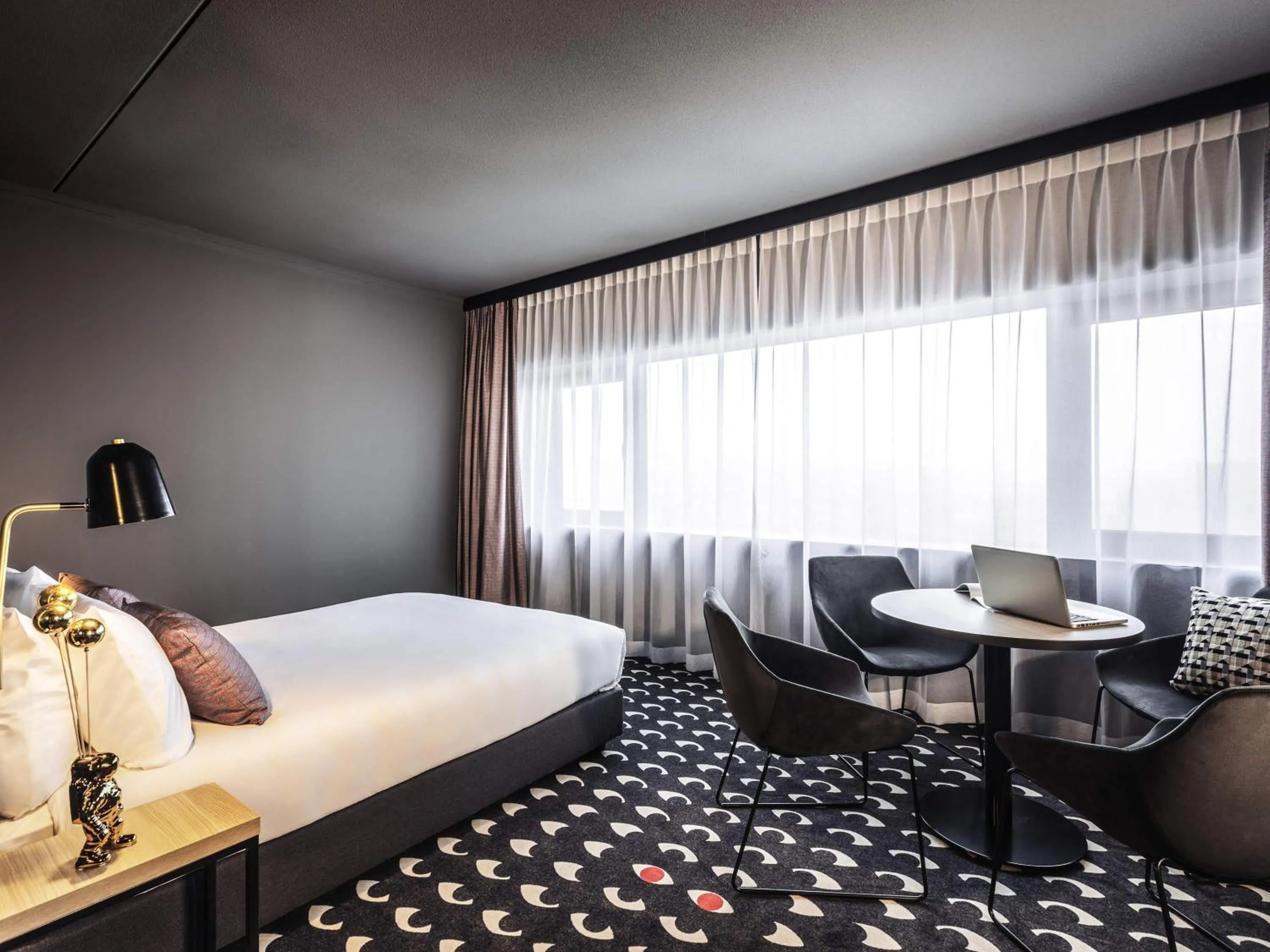Bedroom, Bed in ibis Styles Arnhem Centre