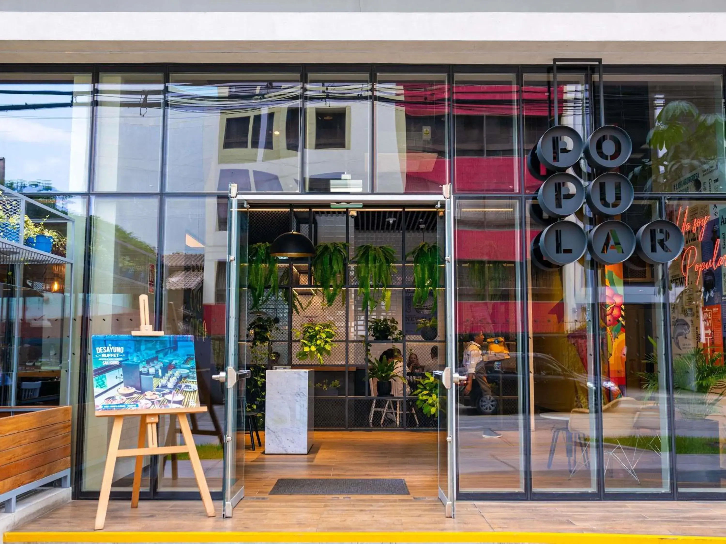 Lounge or bar in ibis styles Lima San Isidro Lounge or bar in ibis styles Lima San Isidro