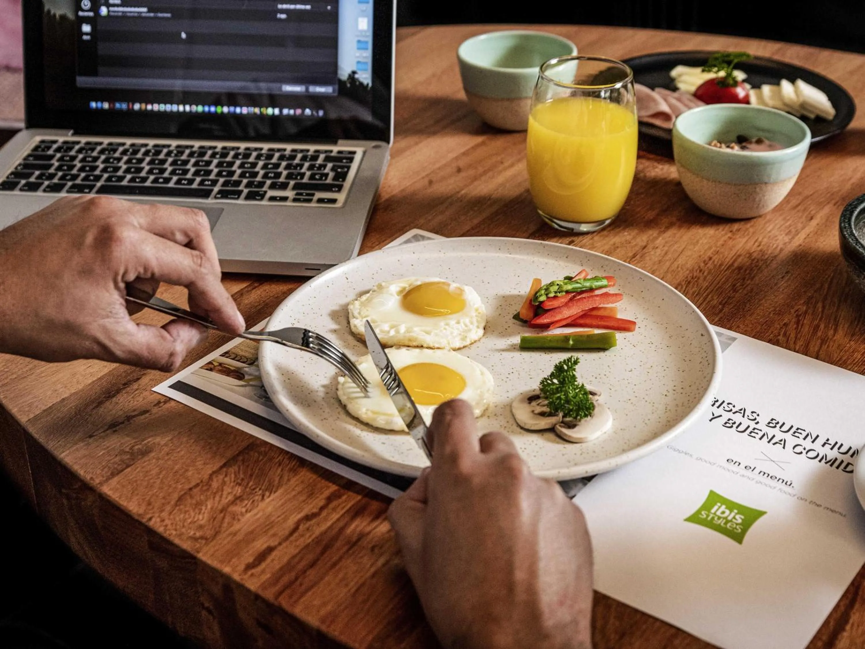 Restaurant/places to eat in ibis styles Lima San Isidro