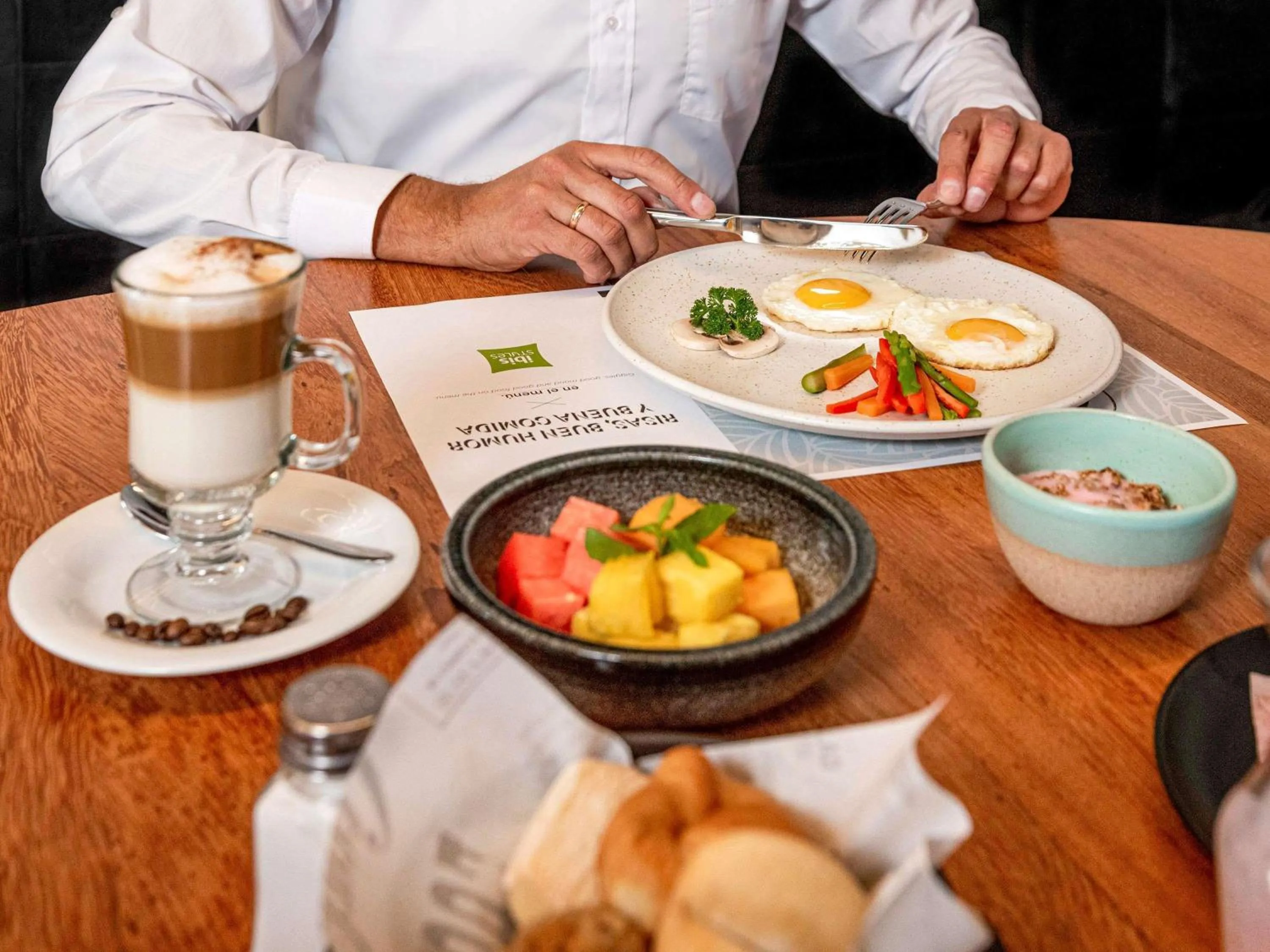 Breakfast in ibis styles Lima San Isidro