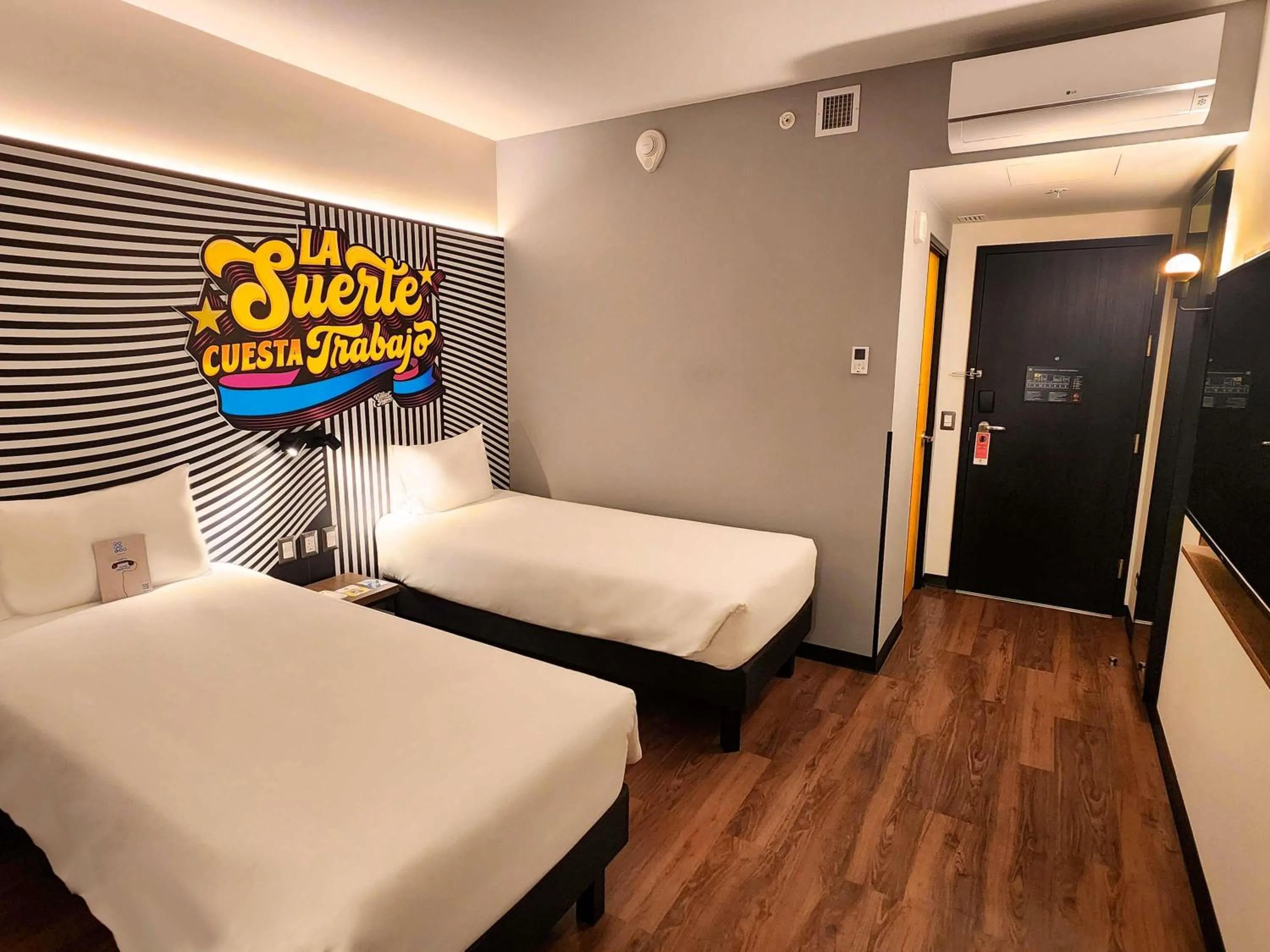 Bedroom, Bed in ibis styles Lima San Isidro