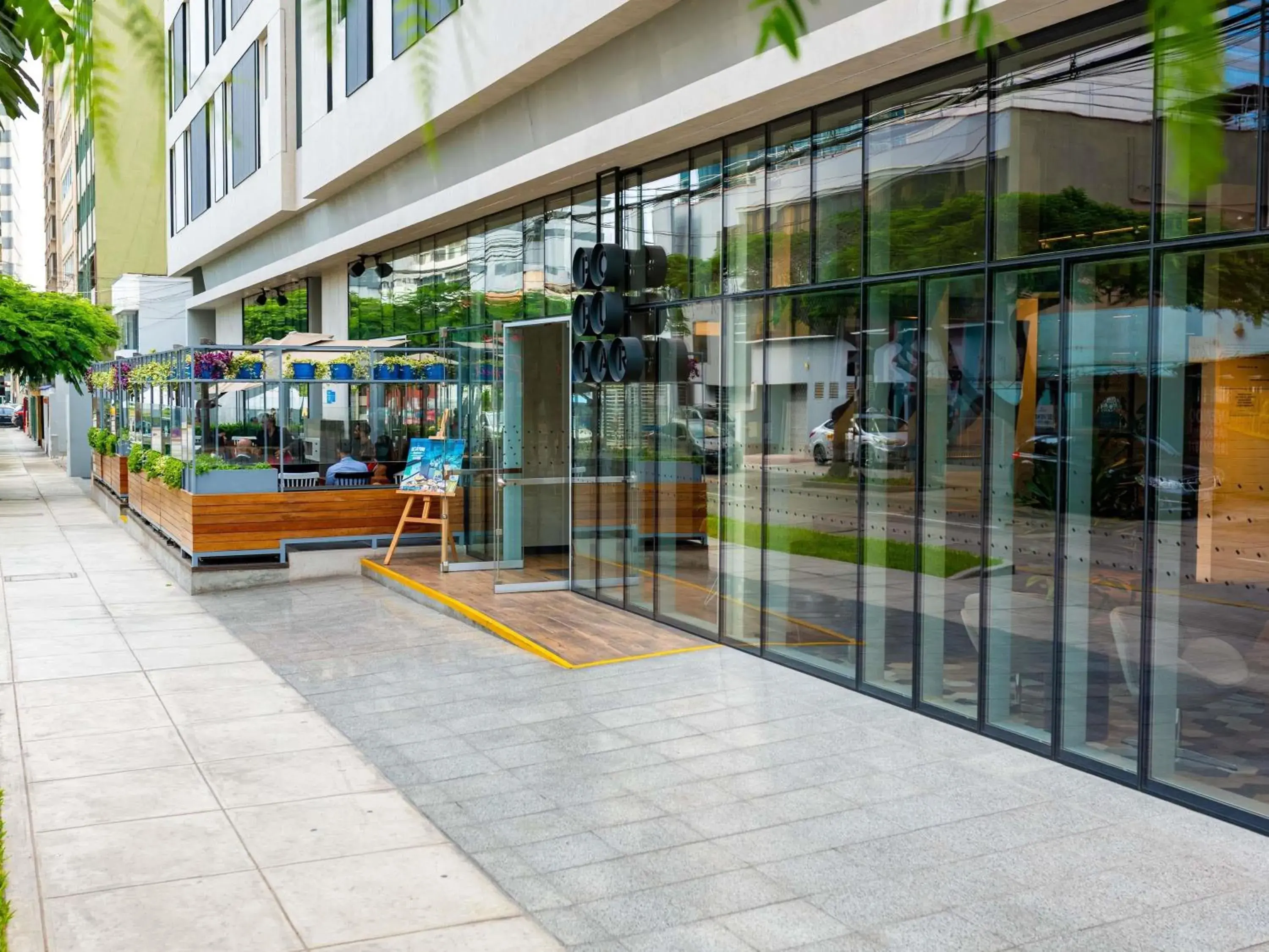 Lounge or bar in ibis styles Lima San Isidro Lounge or bar in ibis styles Lima San Isidro