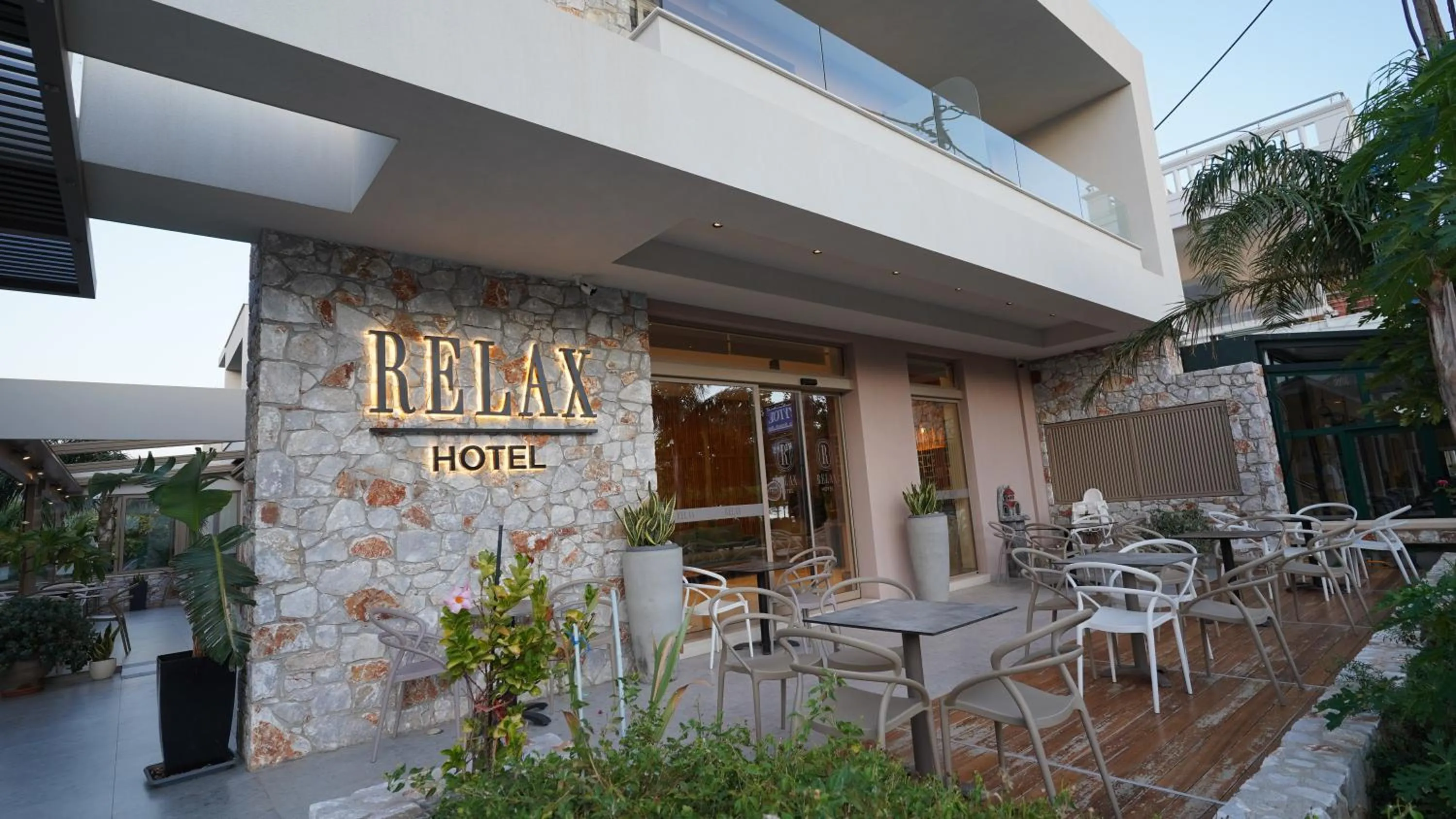 Relax Hotel