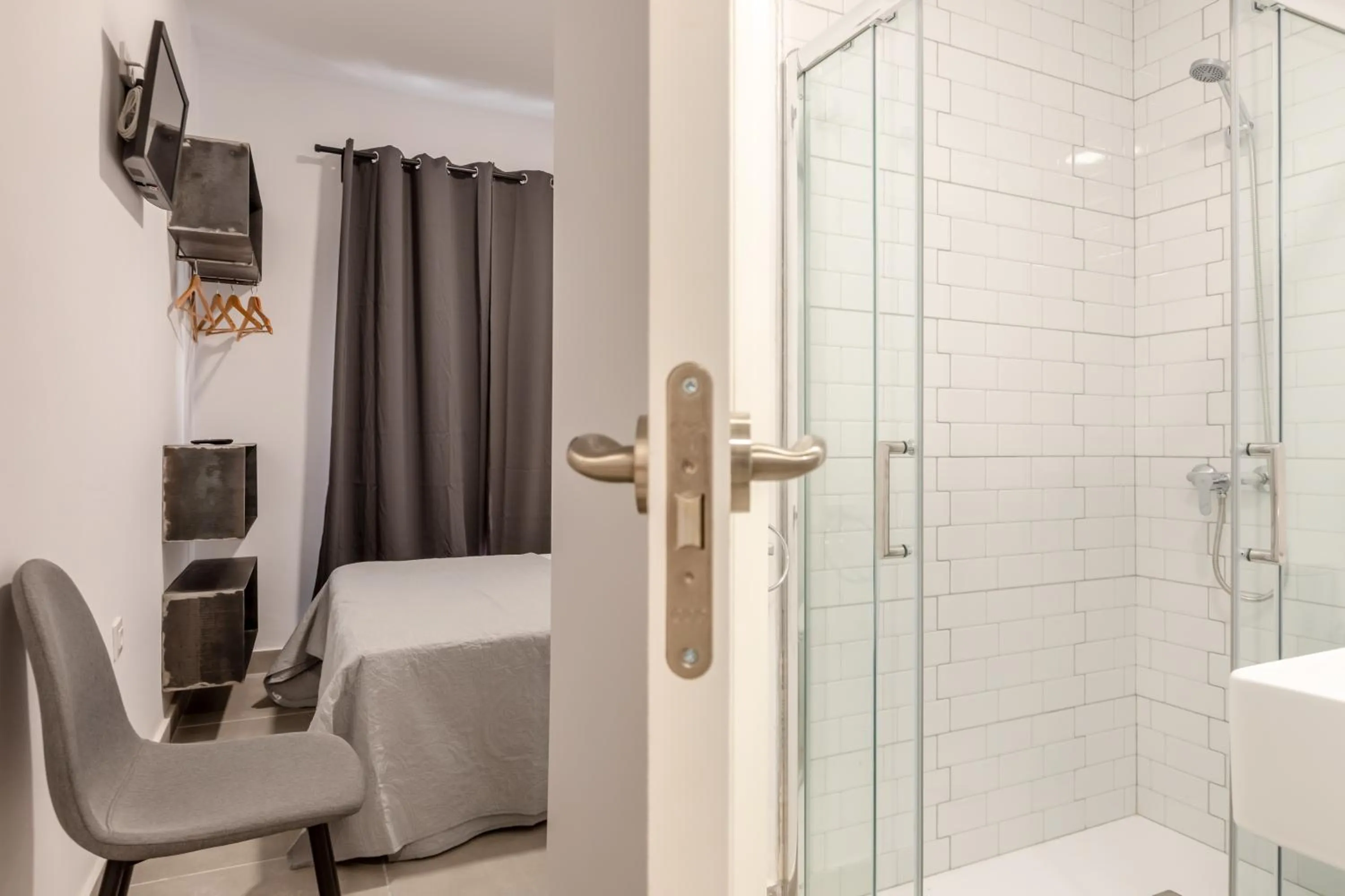 Bathroom, Bed in Villamarta Boutique Rooms