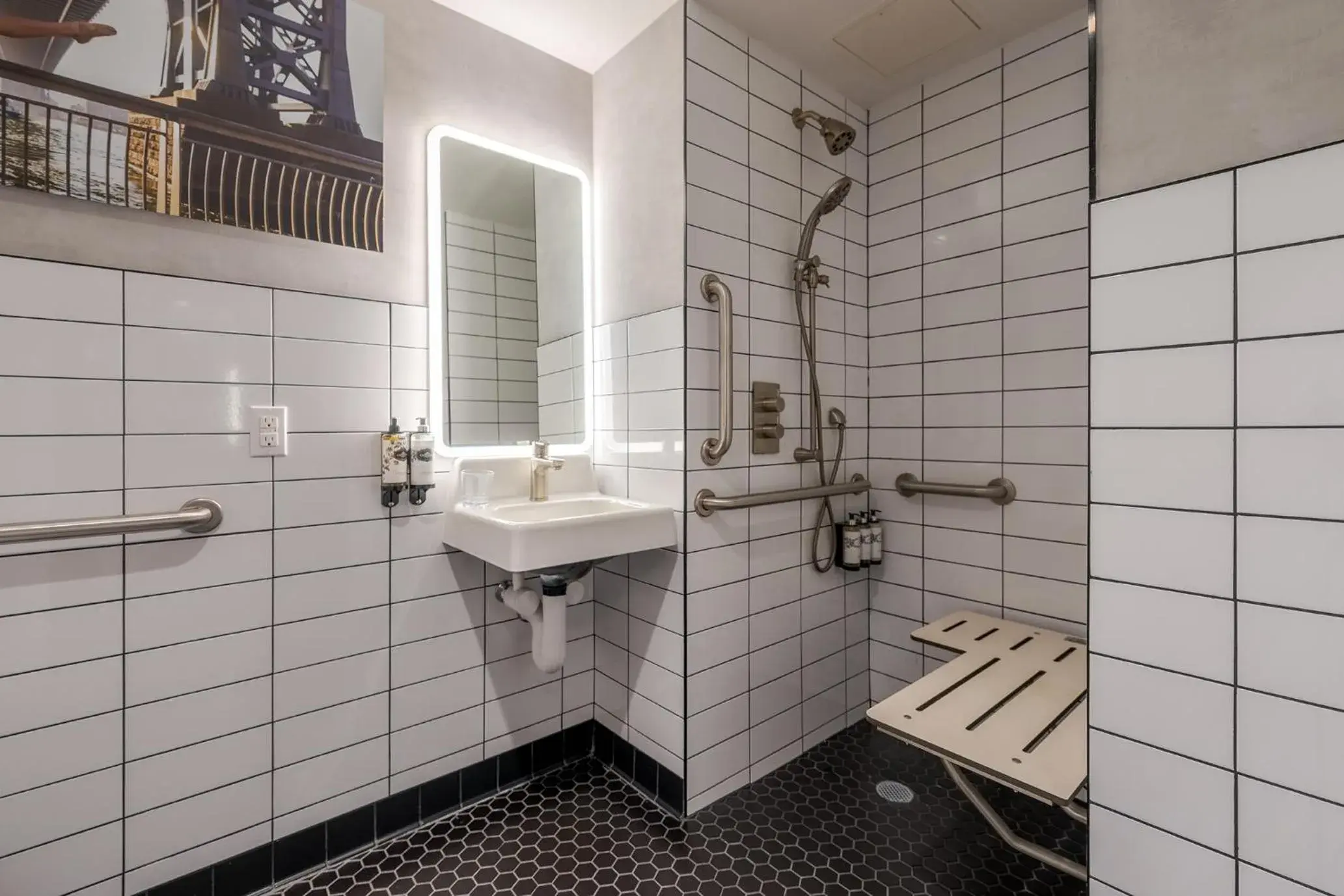 Shower in Pestana CR7 Times Square Shower in Pestana CR7 Times Square
