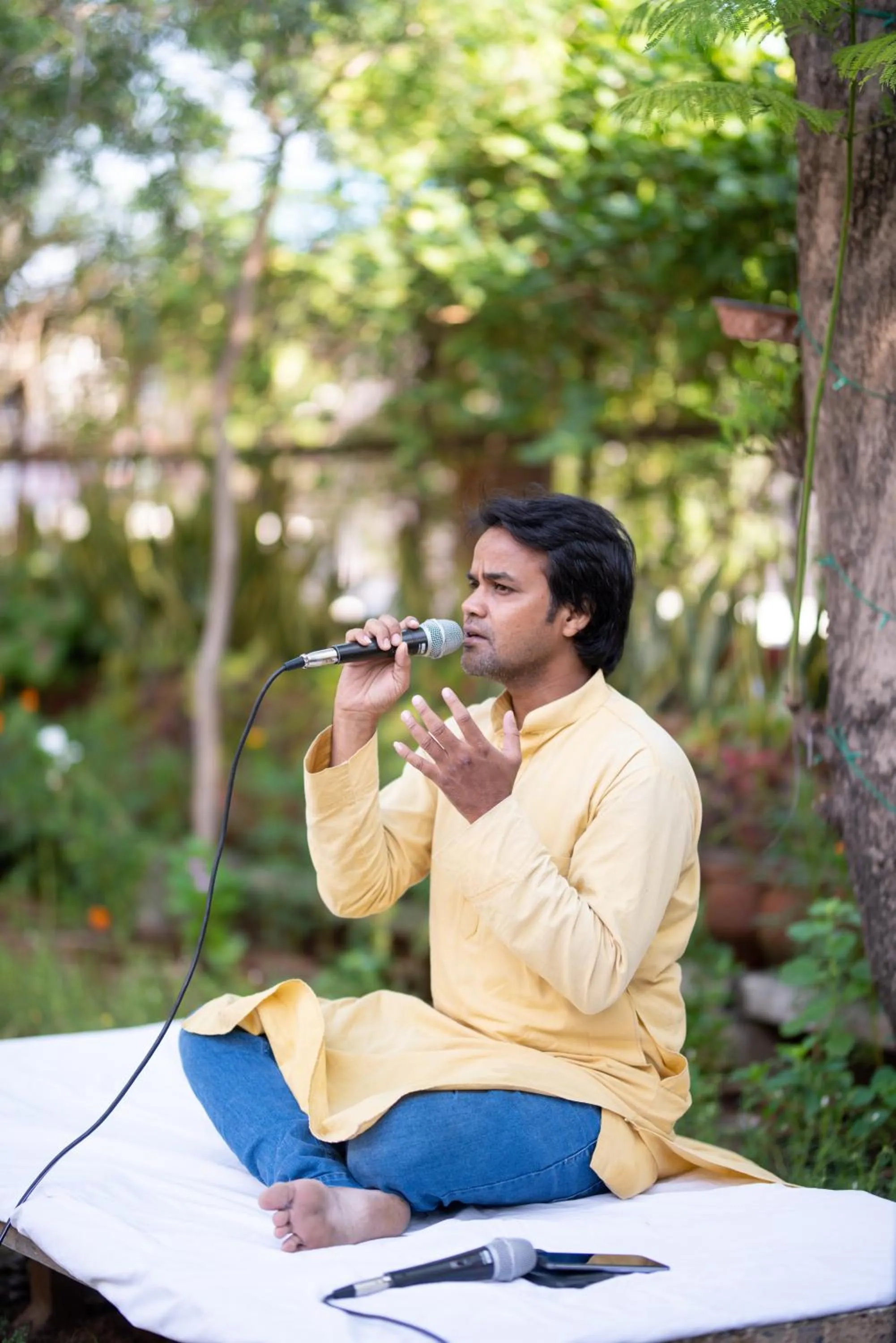 Entertainment in Hotel Arya Niwas