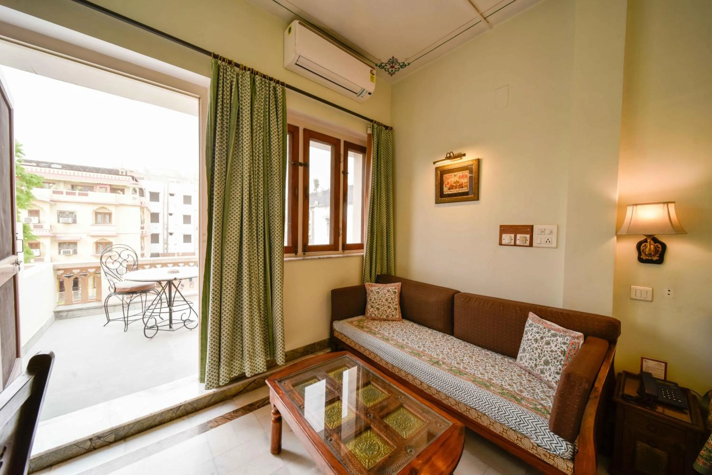 Balcony/Terrace in Hotel Arya Niwas