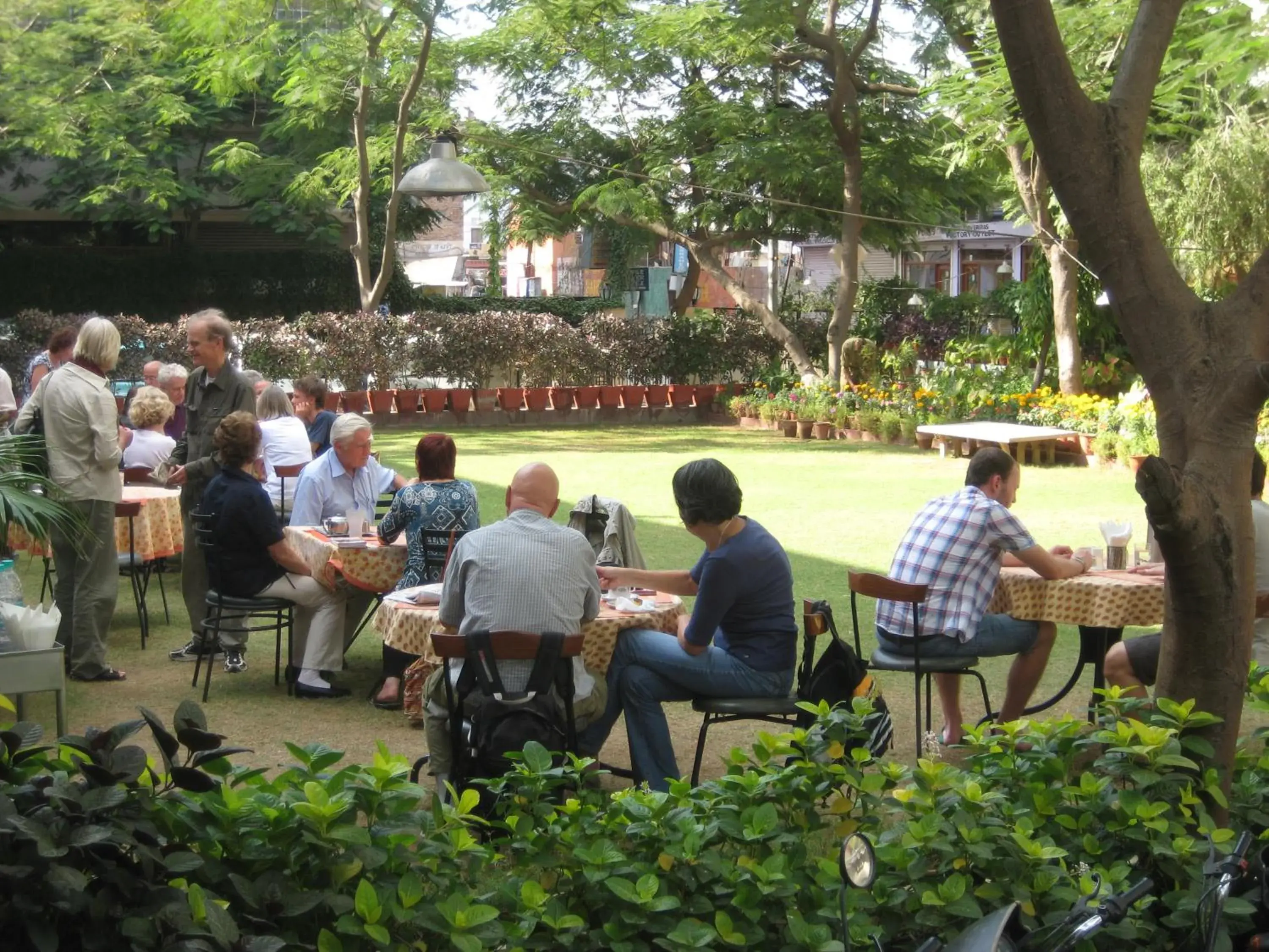 Restaurant/places to eat in Hotel Arya Niwas Restaurant/places to eat in Hotel Arya Niwas