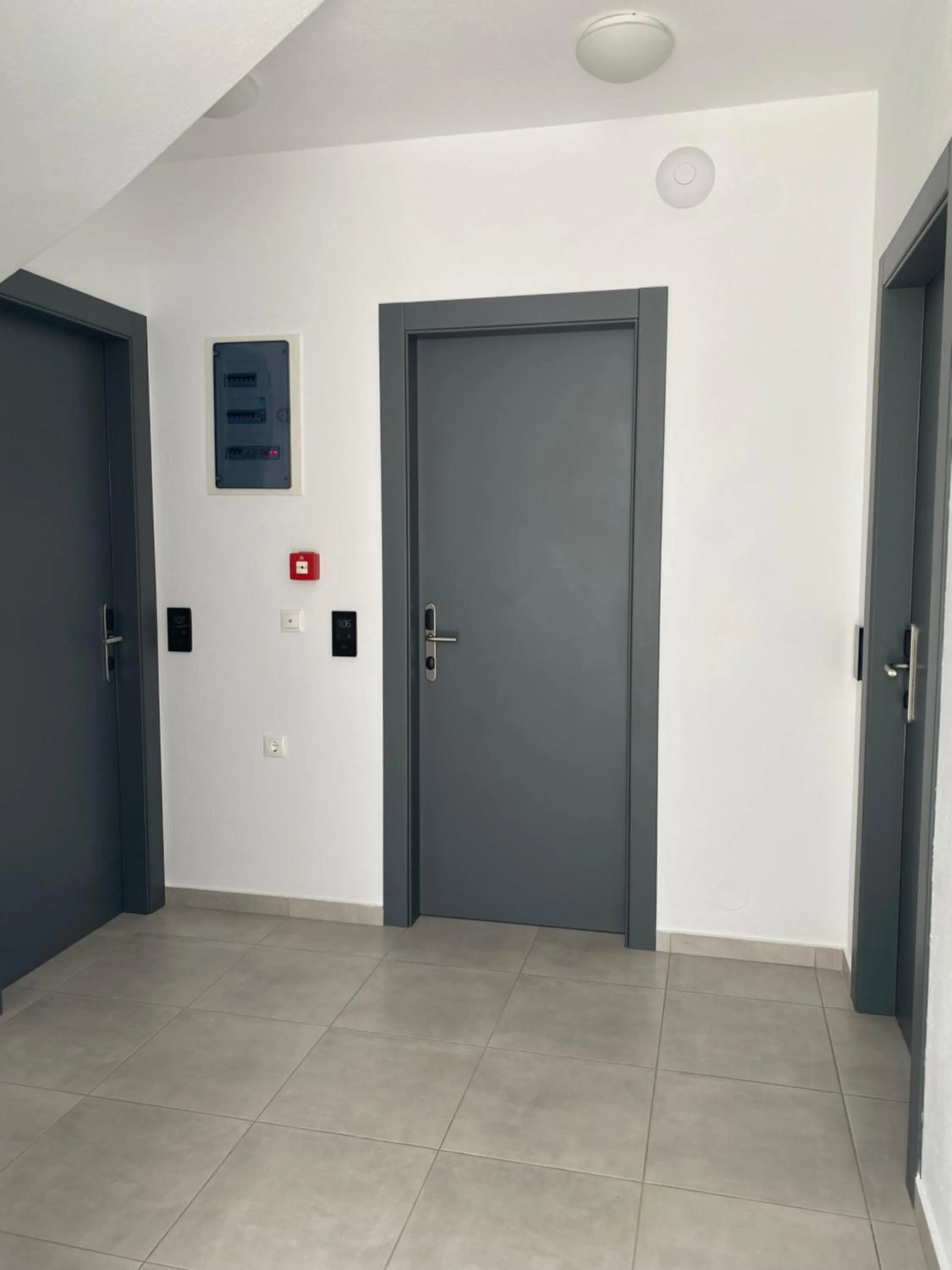 Shower in Anemoni Beach Hotel