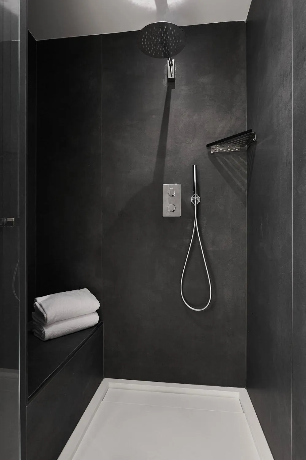 Shower in MyTALE Creative Academy Hotel