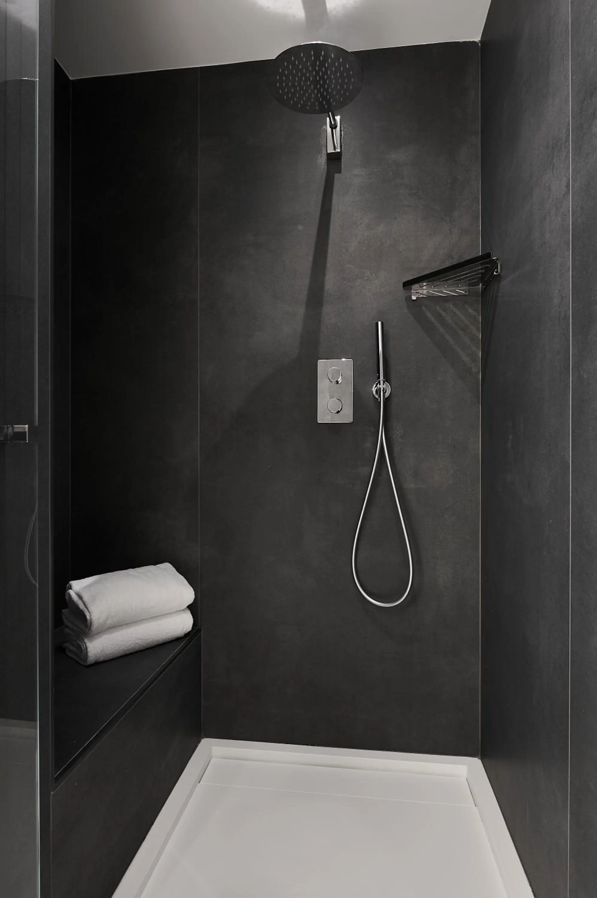 Shower in MyTALE Creative Academy Hotel