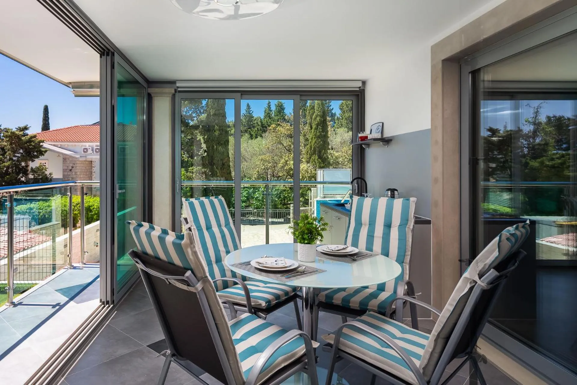 Kitchen or kitchenette in VILLA AQUA - Adults Only