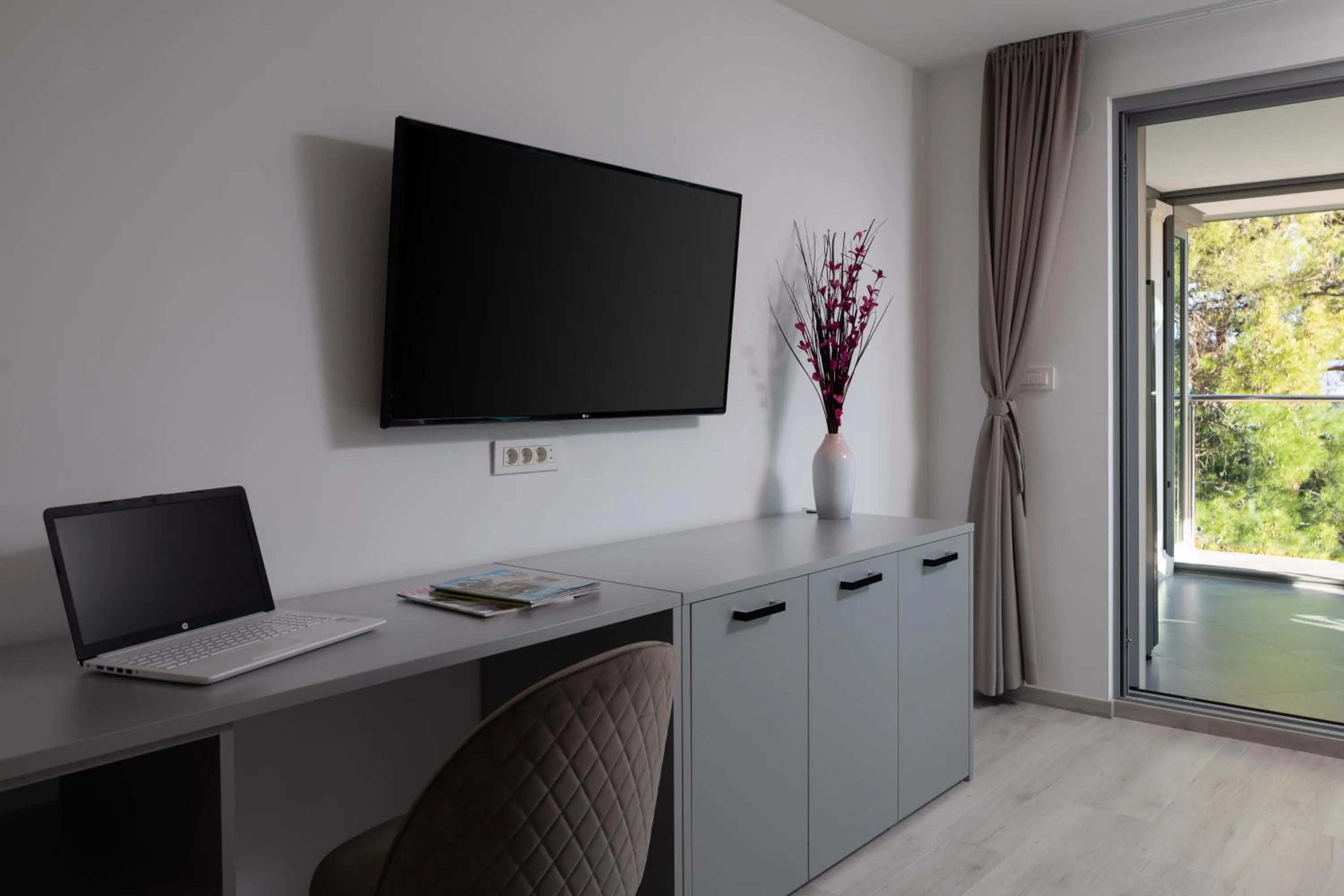 TV and multimedia in VILLA AQUA - Adults Only
