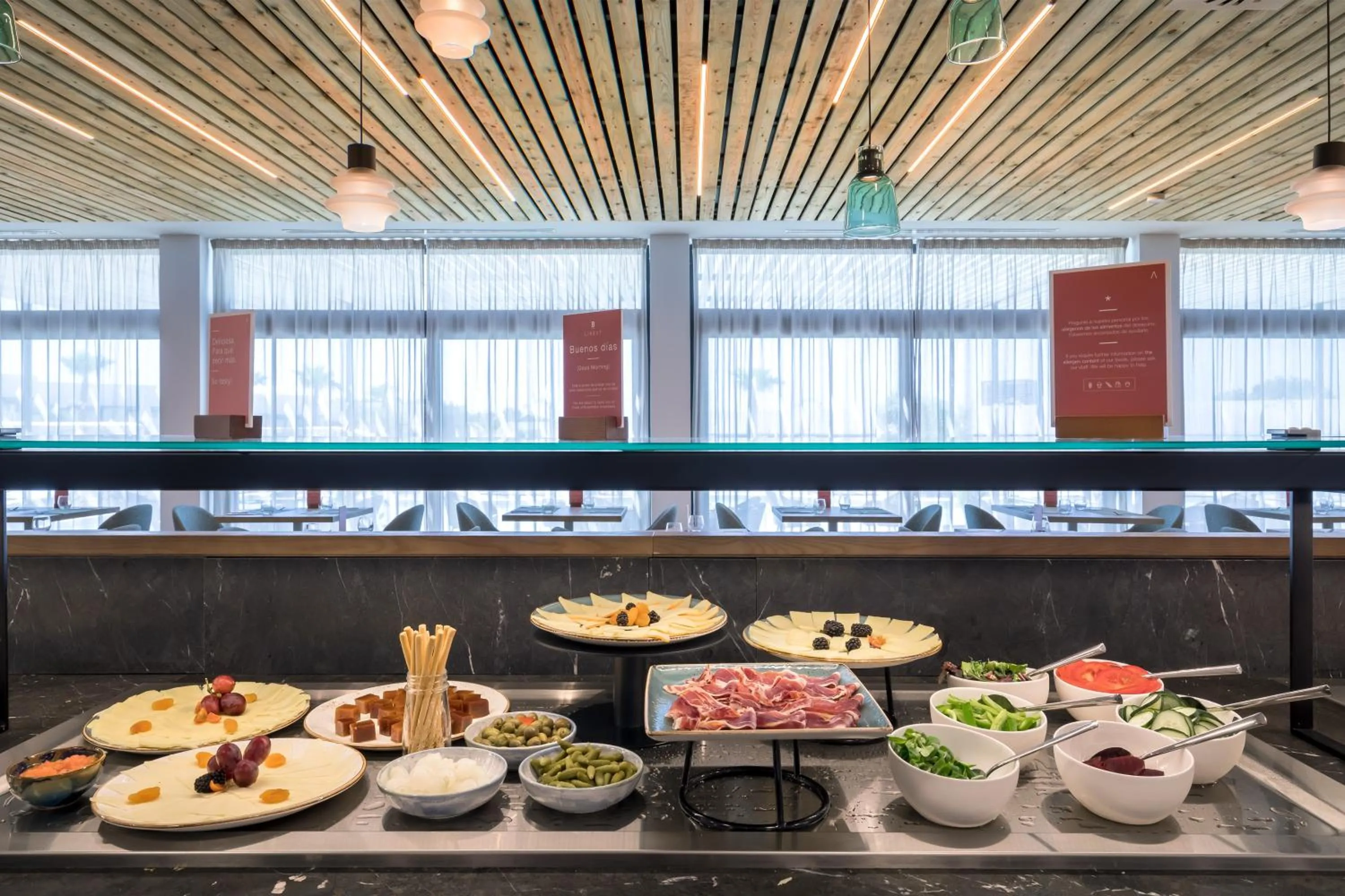 Food in Barceló Nura