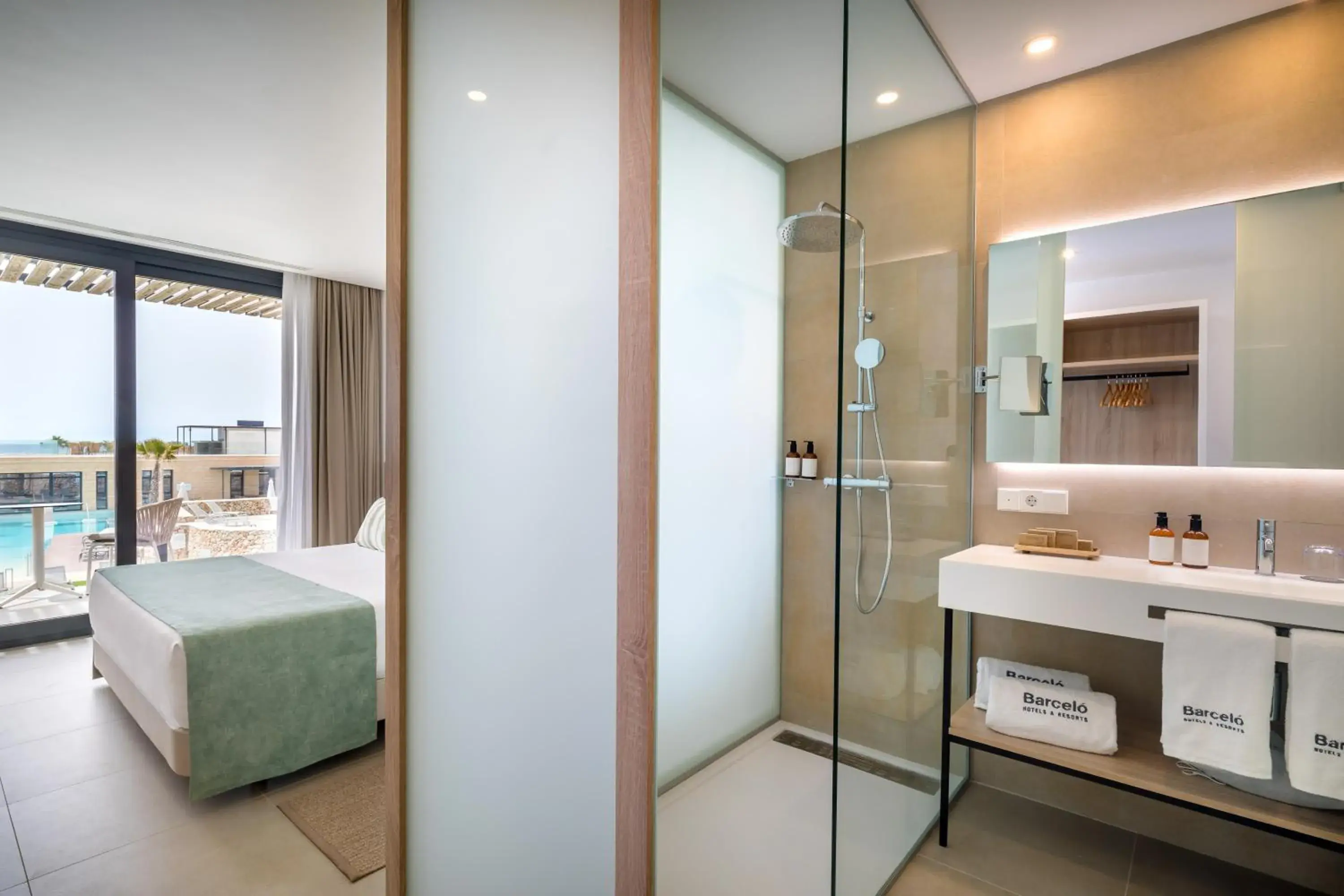 Bathroom, Bed in Barceló Nura Bathroom, Bed in Barceló Nura