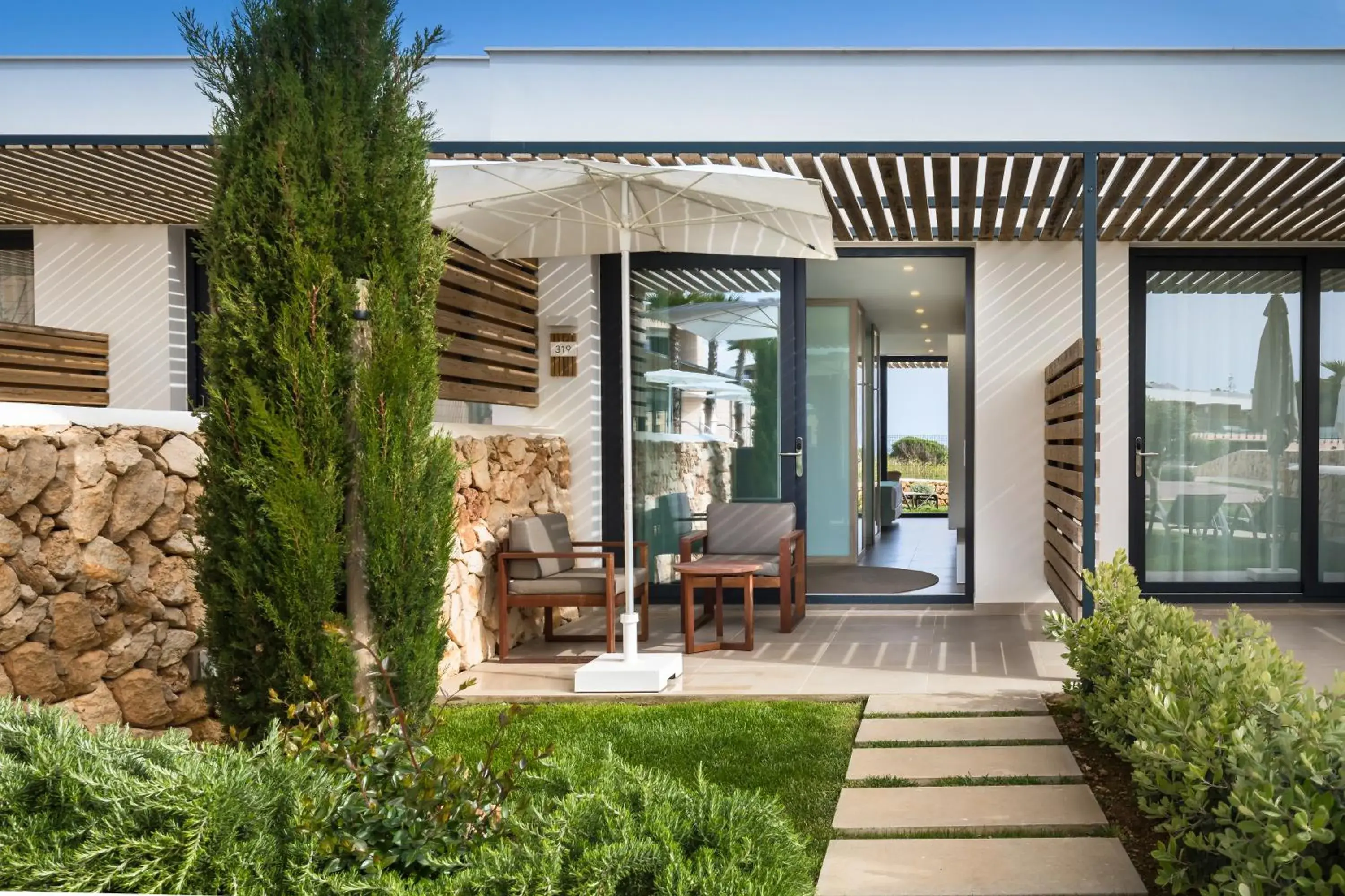 Facade/entrance in Barceló Nura Facade/entrance in Barceló Nura