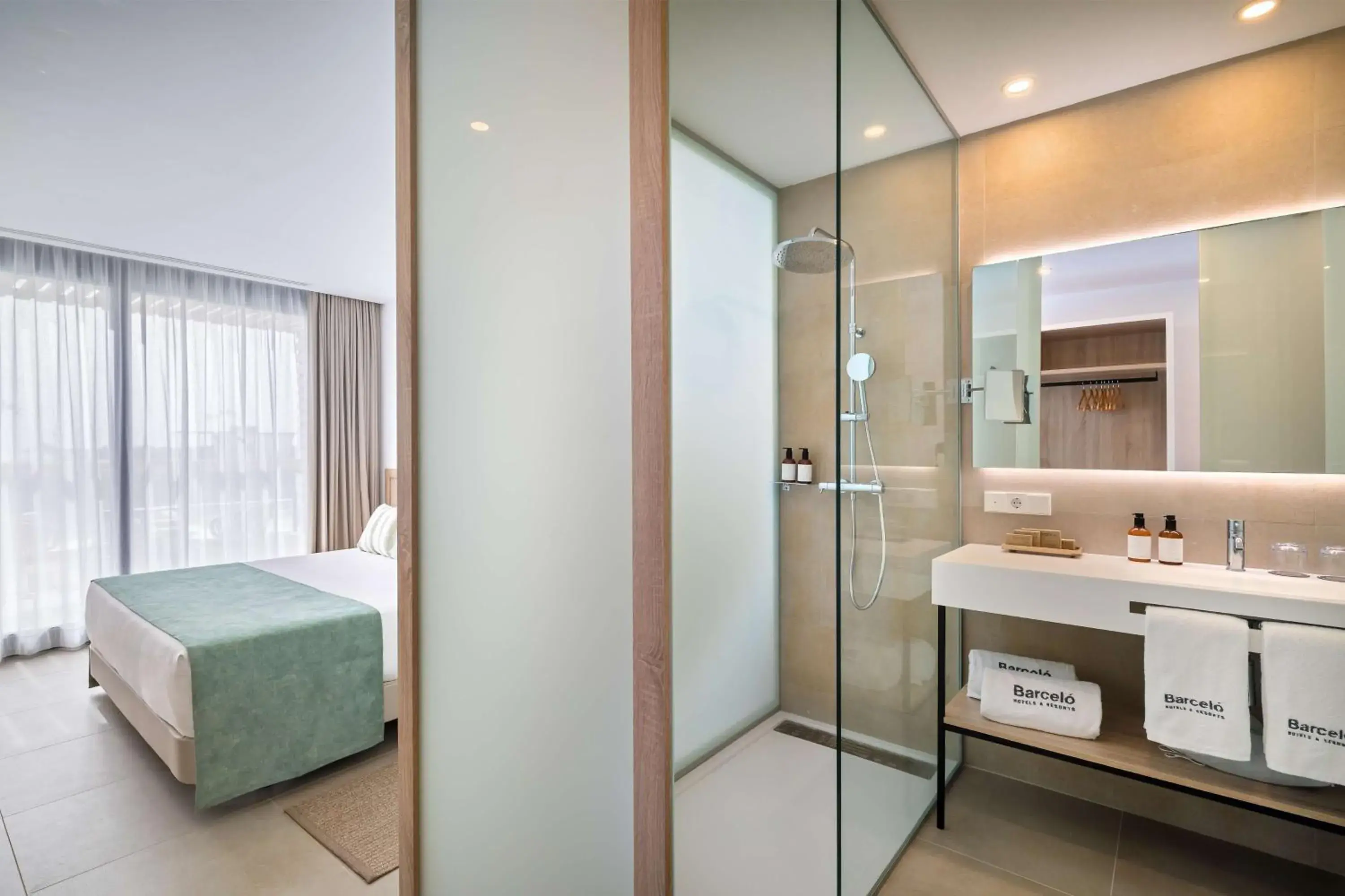 Photo of the whole room, Bed in Barceló Nura Photo of the whole room, Bed in Barceló Nura