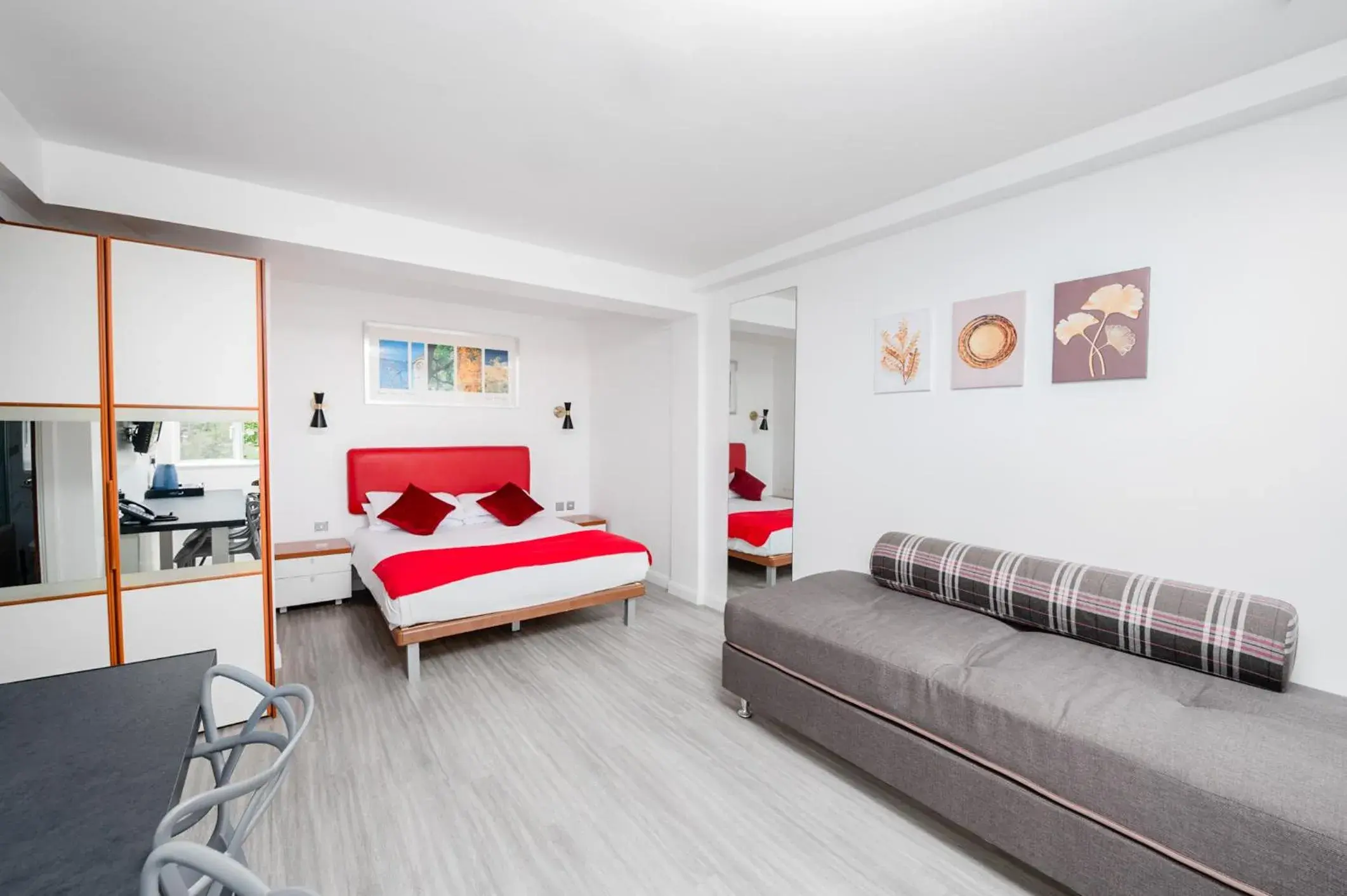 Bedroom, Bed in Roland House Bedroom, Bed in Roland House