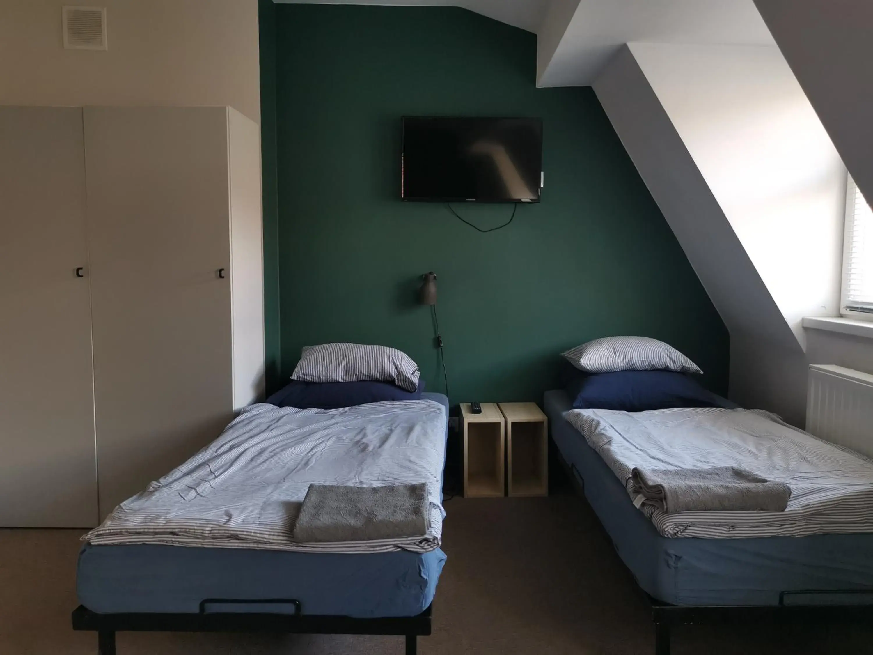 Deluxe Triple Room with Private External Bathroom in Bemma Apart Hostel Deluxe Triple Room with Private External Bathroom in Bemma Apart Hostel