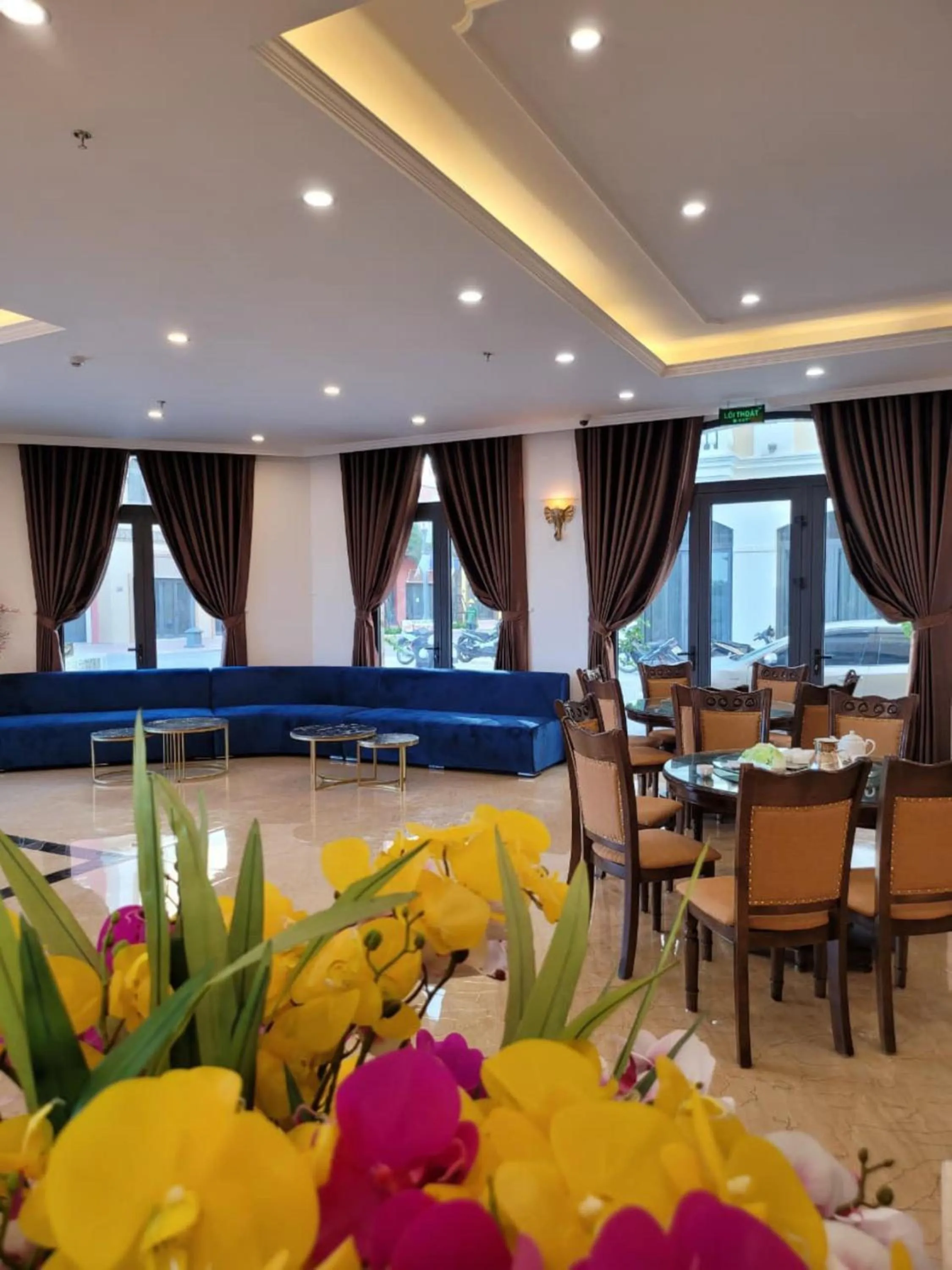 Lobby or reception in VĨNH KHANG HẠ LONG HOTEL