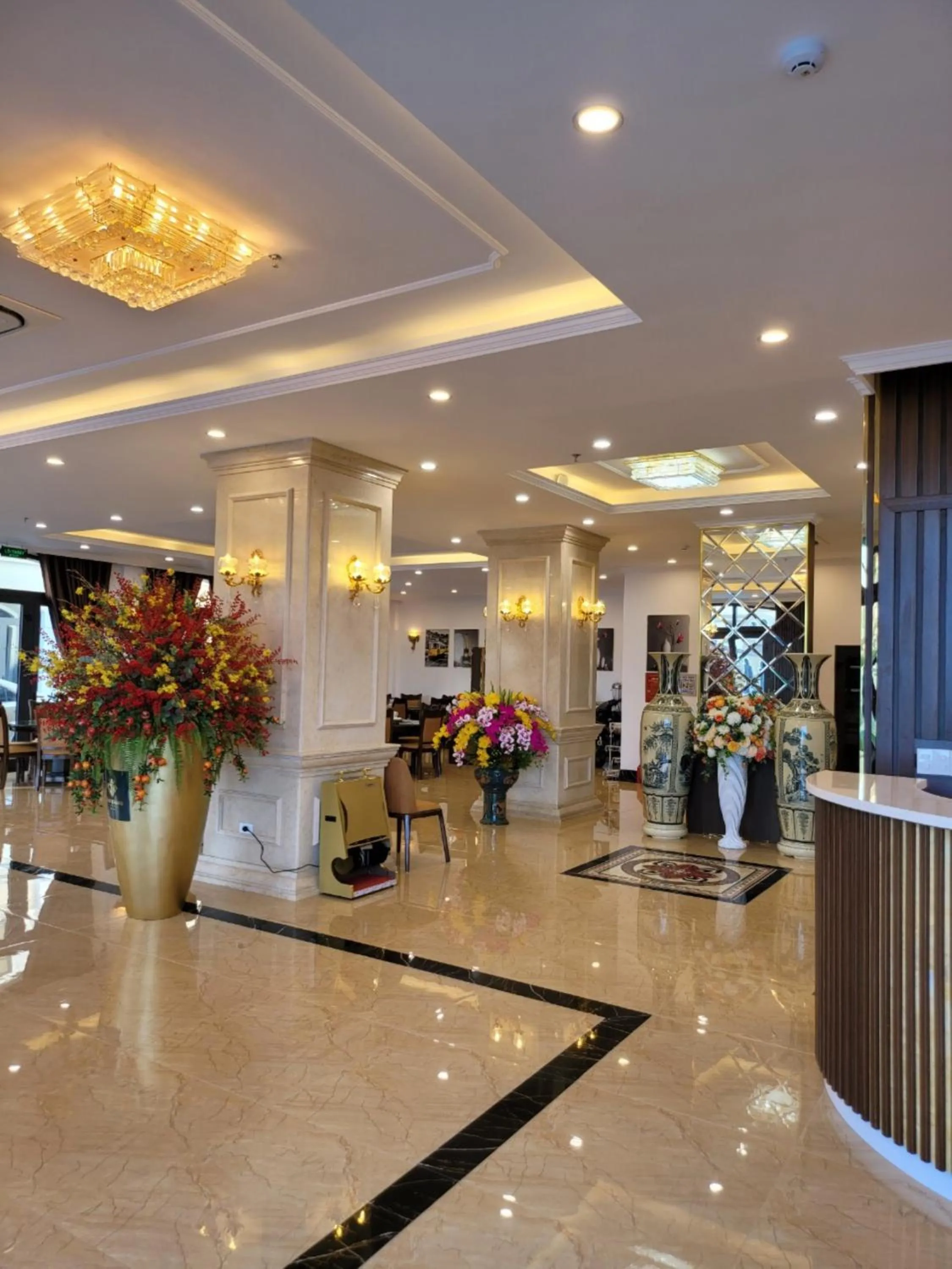 Lobby or reception in VĨNH KHANG HẠ LONG HOTEL