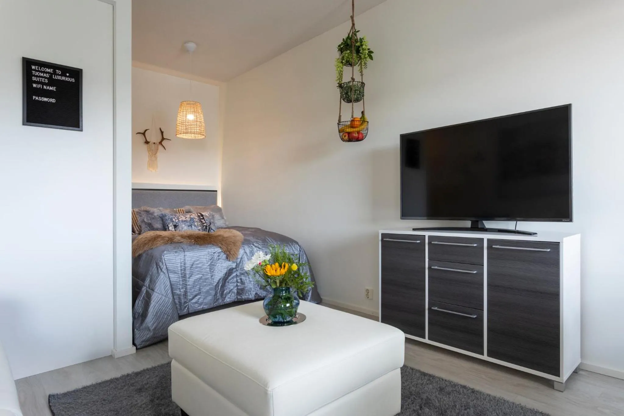 Vasko luxurious suites, Rakka