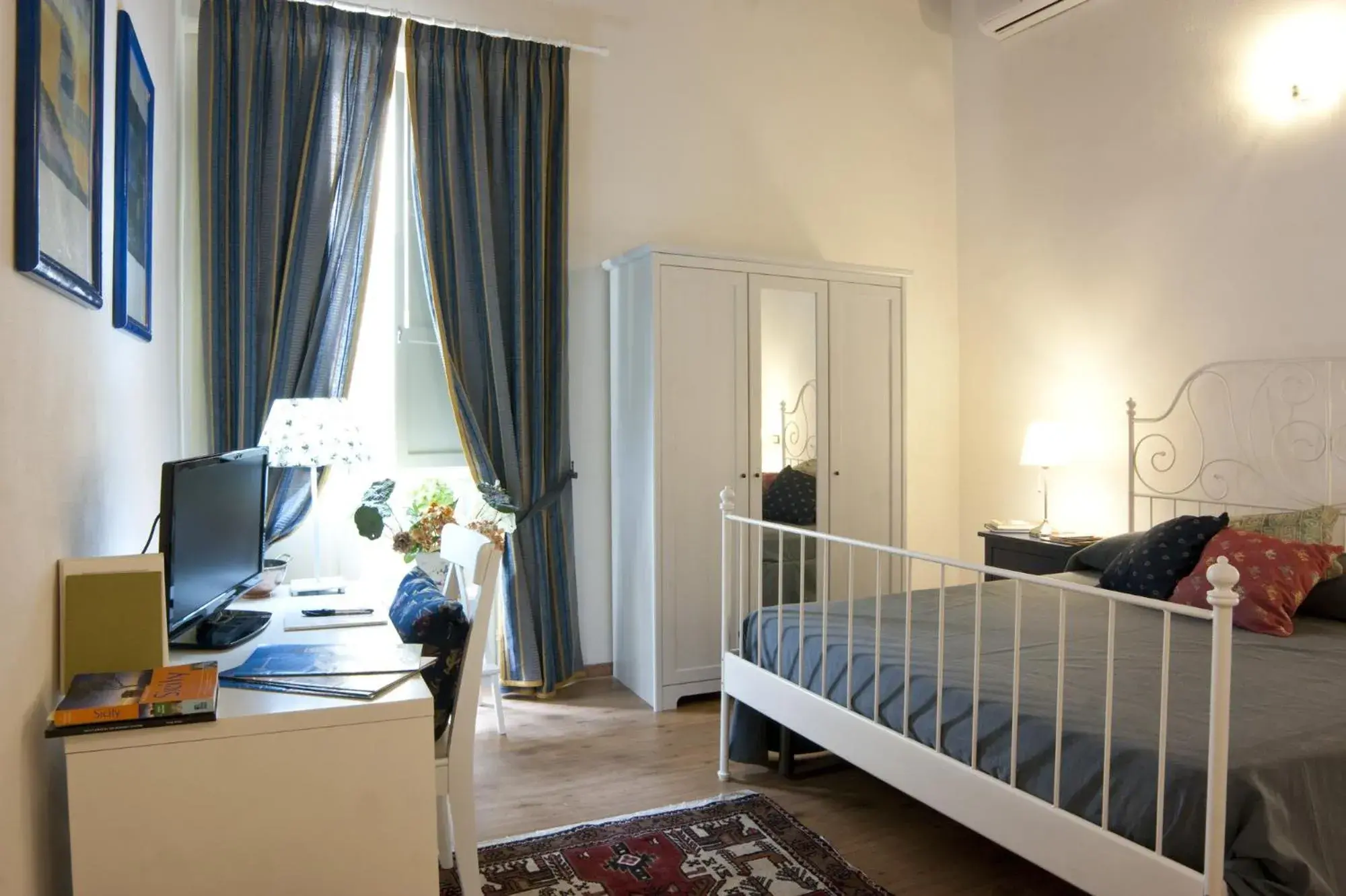 Double Room in La Dimora Di Odisseo Double Room in La Dimora Di Odisseo