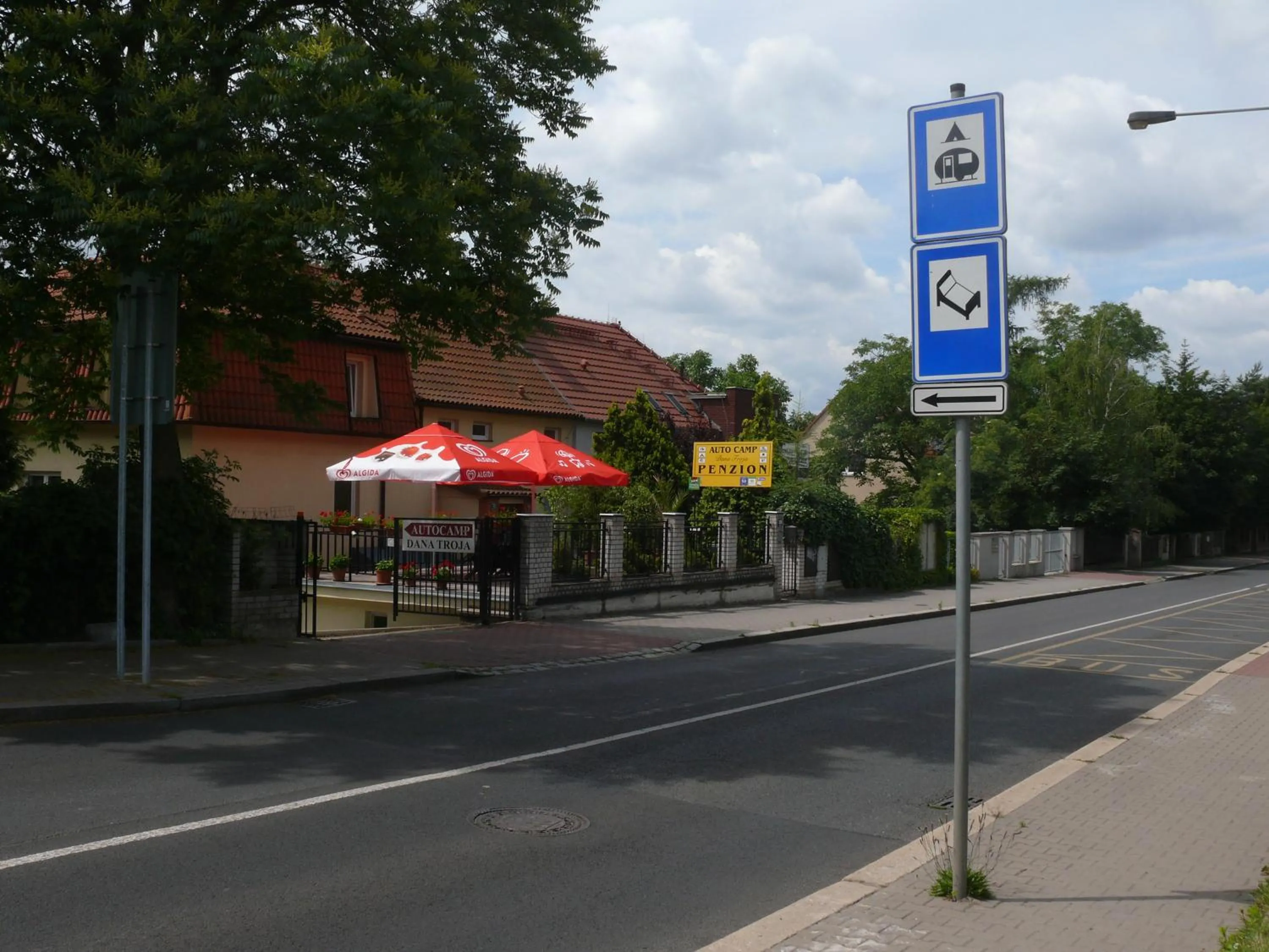 Logo/Certificate/Sign in Penzion Dana Troja