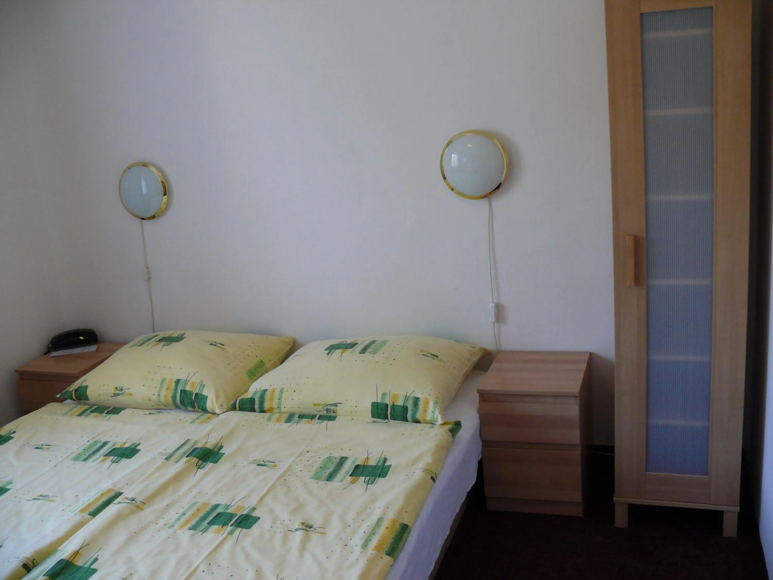 Garden, Bed in Penzion Dana Troja