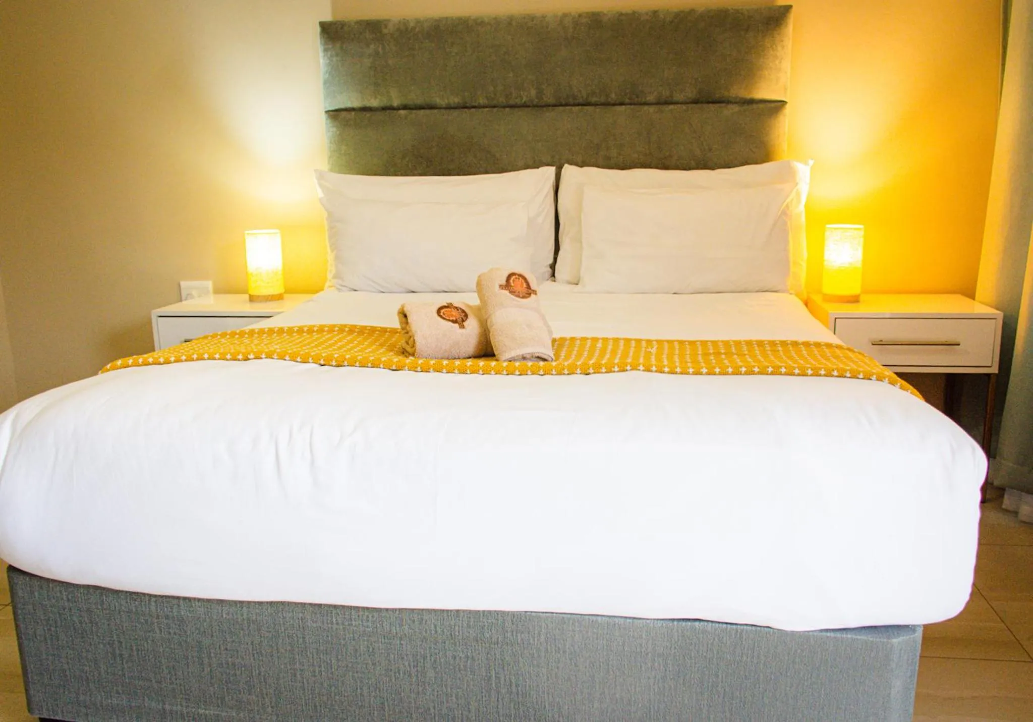 Bed in Vikamana Guest House