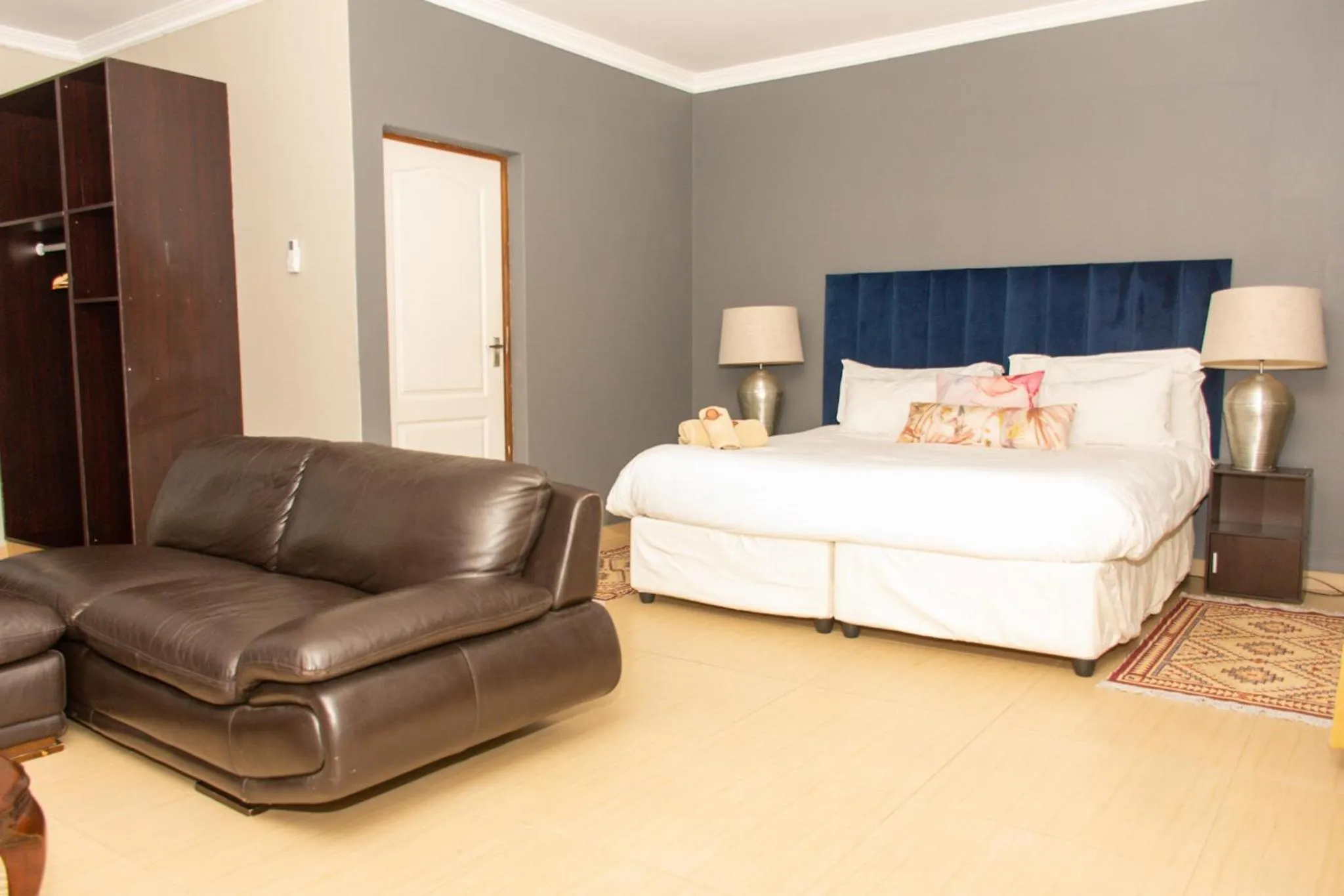 Bed in Vikamana Guest House