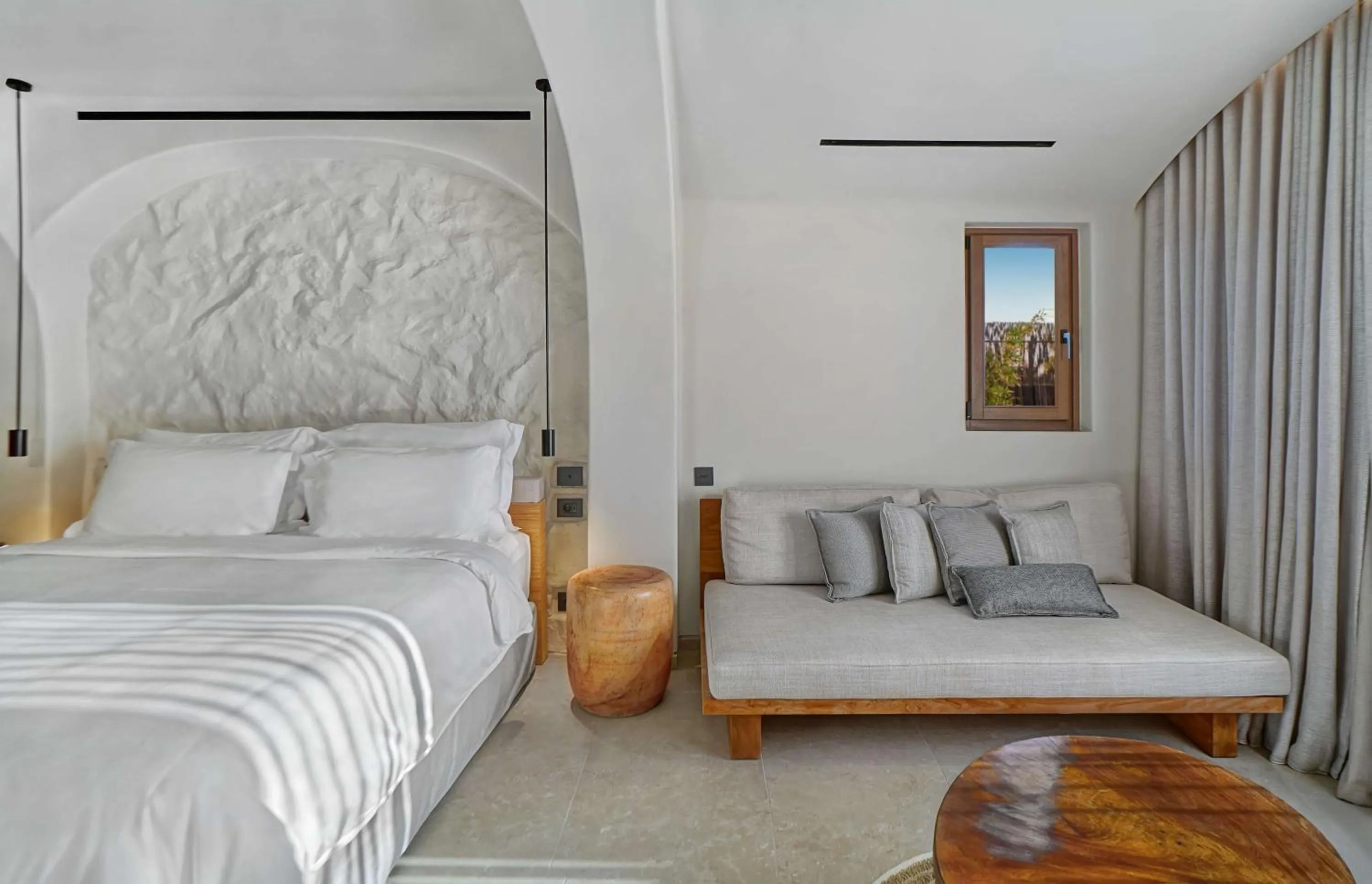 Photo of the whole room, Bed in Radisson Blu Zaffron Resort, Santorini