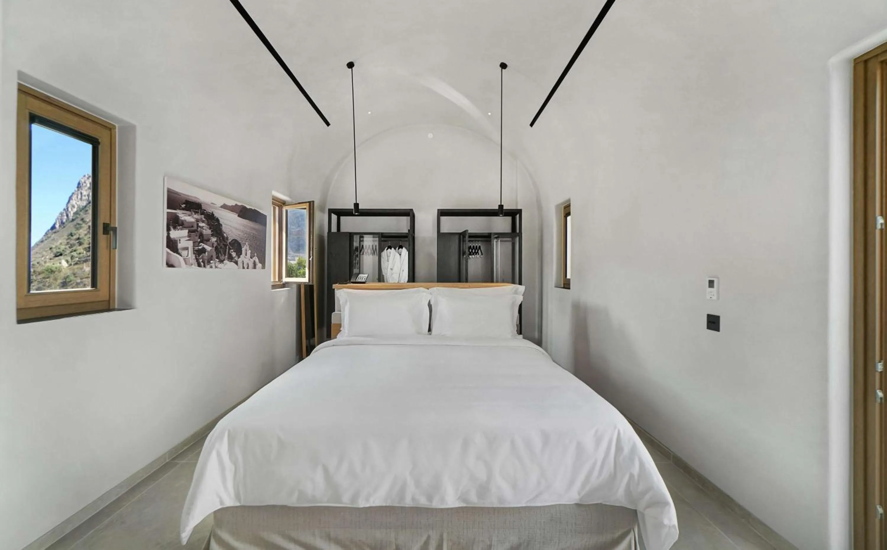 Photo of the whole room, Bed in Radisson Blu Zaffron Resort, Santorini