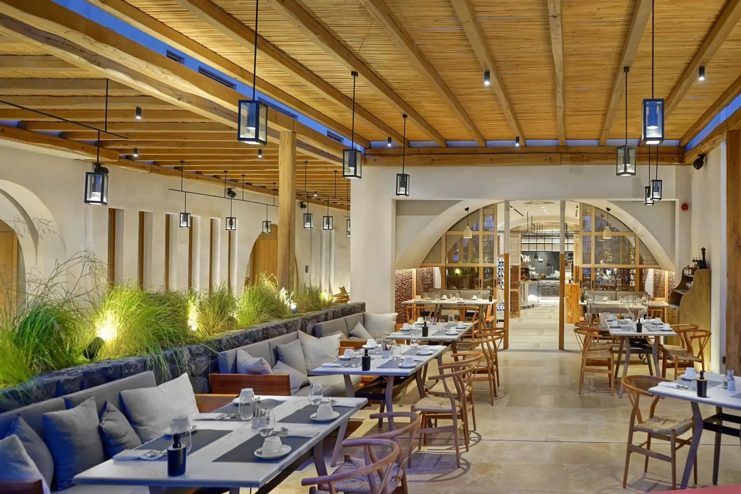 Restaurant/places to eat in Radisson Blu Zaffron Resort, Santorini Restaurant/places to eat in Radisson Blu Zaffron Resort, Santorini