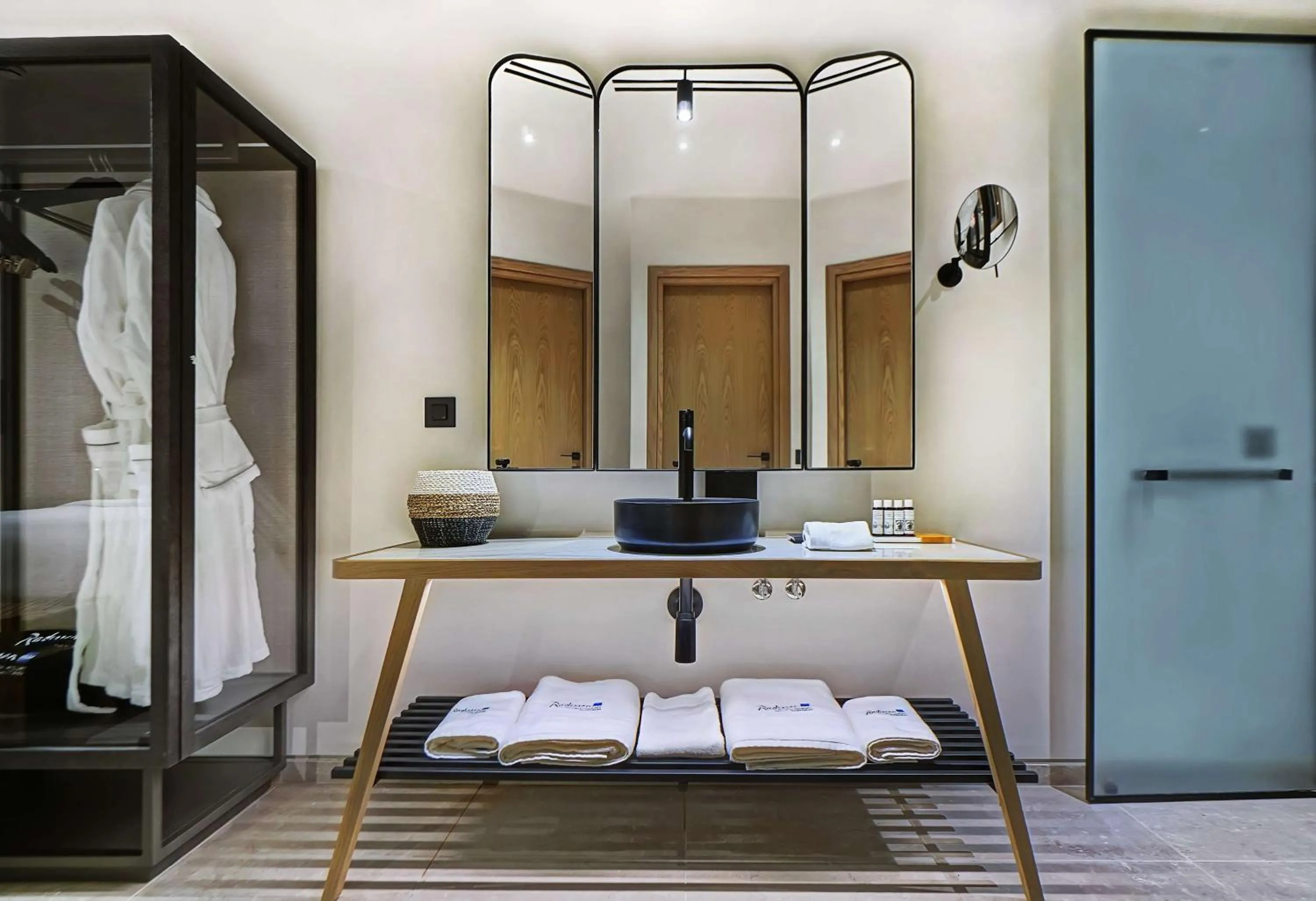 Bathroom in Radisson Blu Zaffron Resort, Santorini