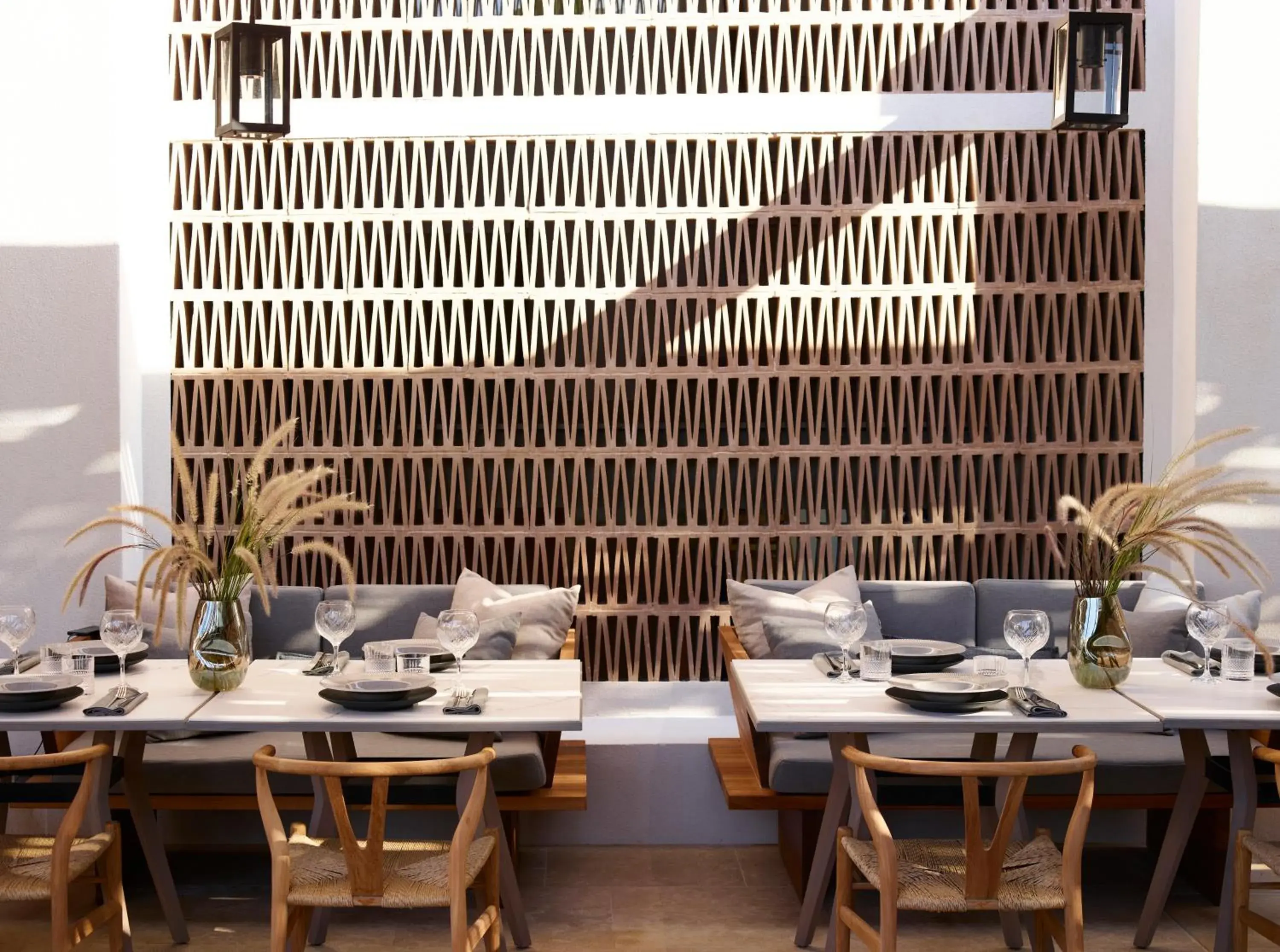 Restaurant/places to eat in Radisson Blu Zaffron Resort, Santorini Restaurant/places to eat in Radisson Blu Zaffron Resort, Santorini