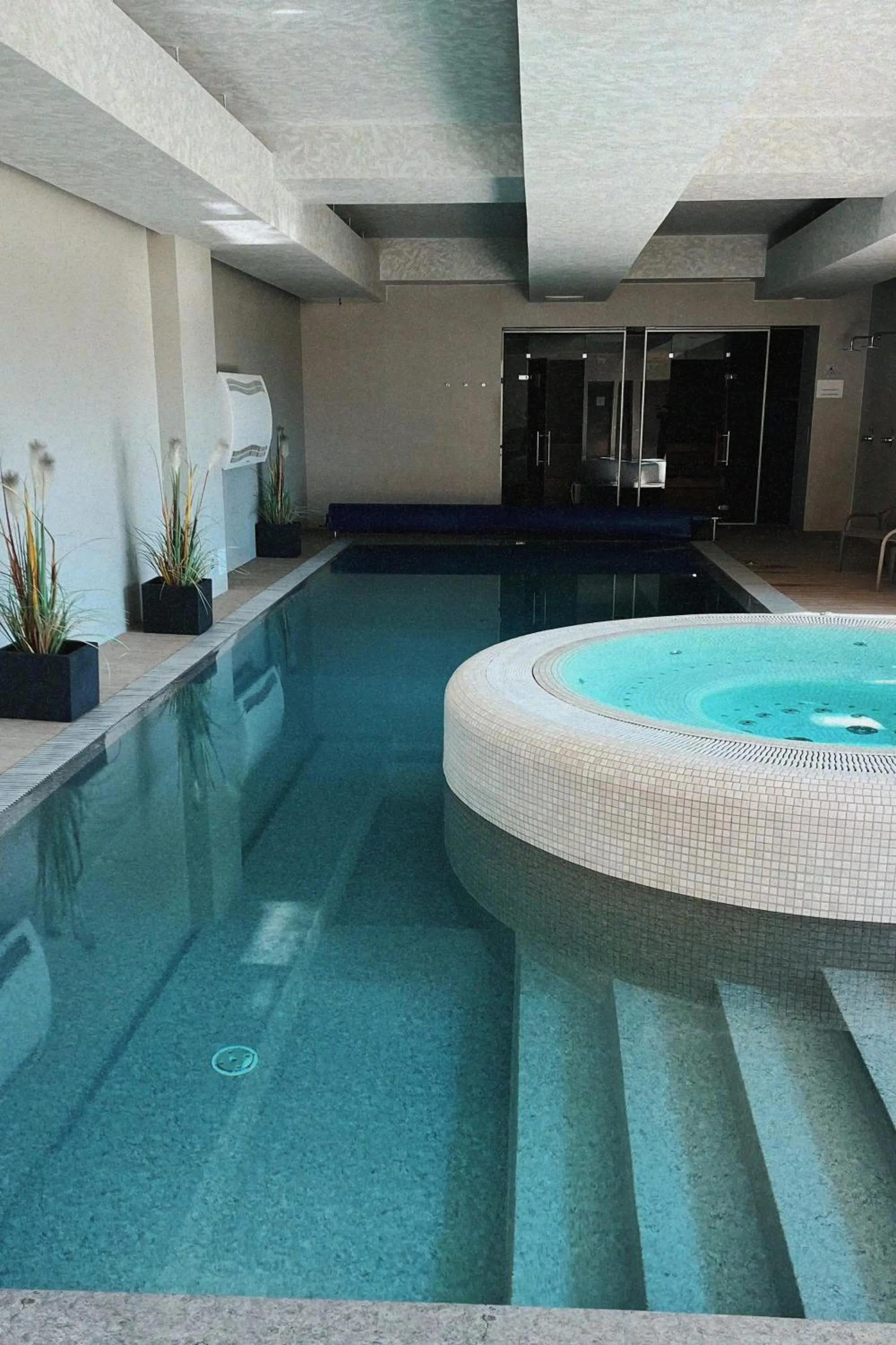 Hot Tub in Mana Suites & Sea SPA