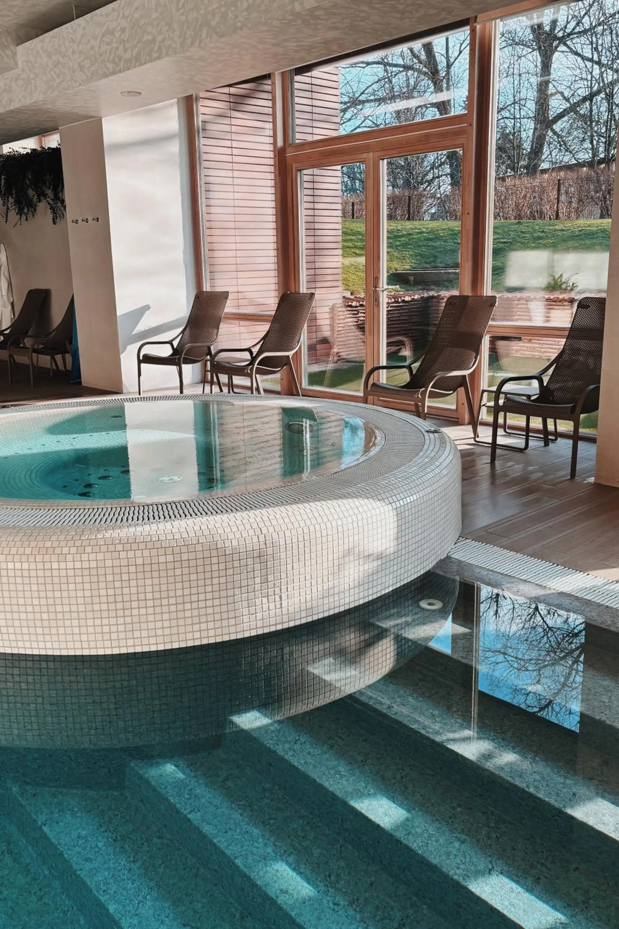 Hot Tub in Mana Suites & Sea SPA