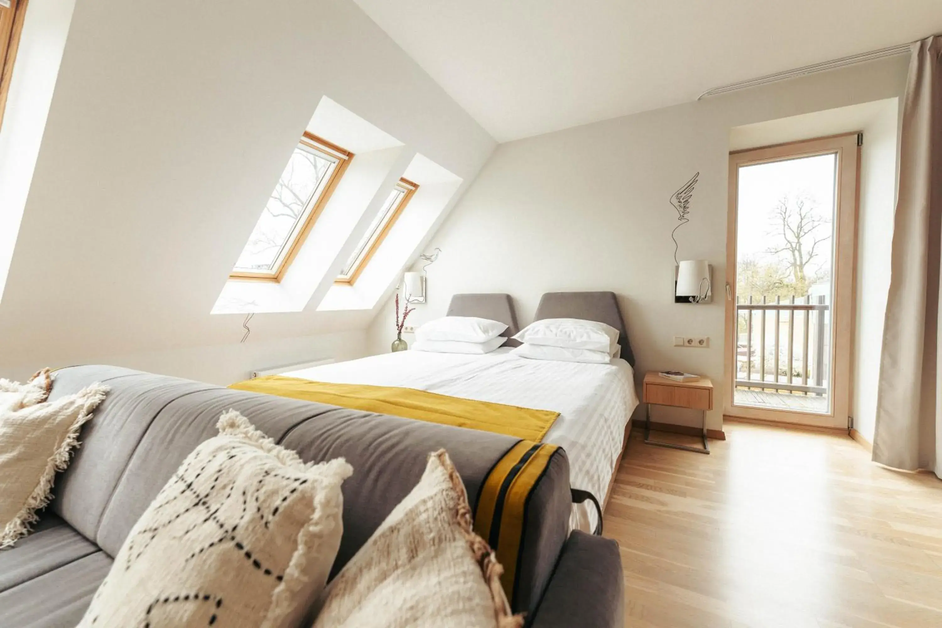 Communal lounge/ TV room, Bed in Mana Suites & Sea SPA Communal lounge/ TV room, Bed in Mana Suites & Sea SPA