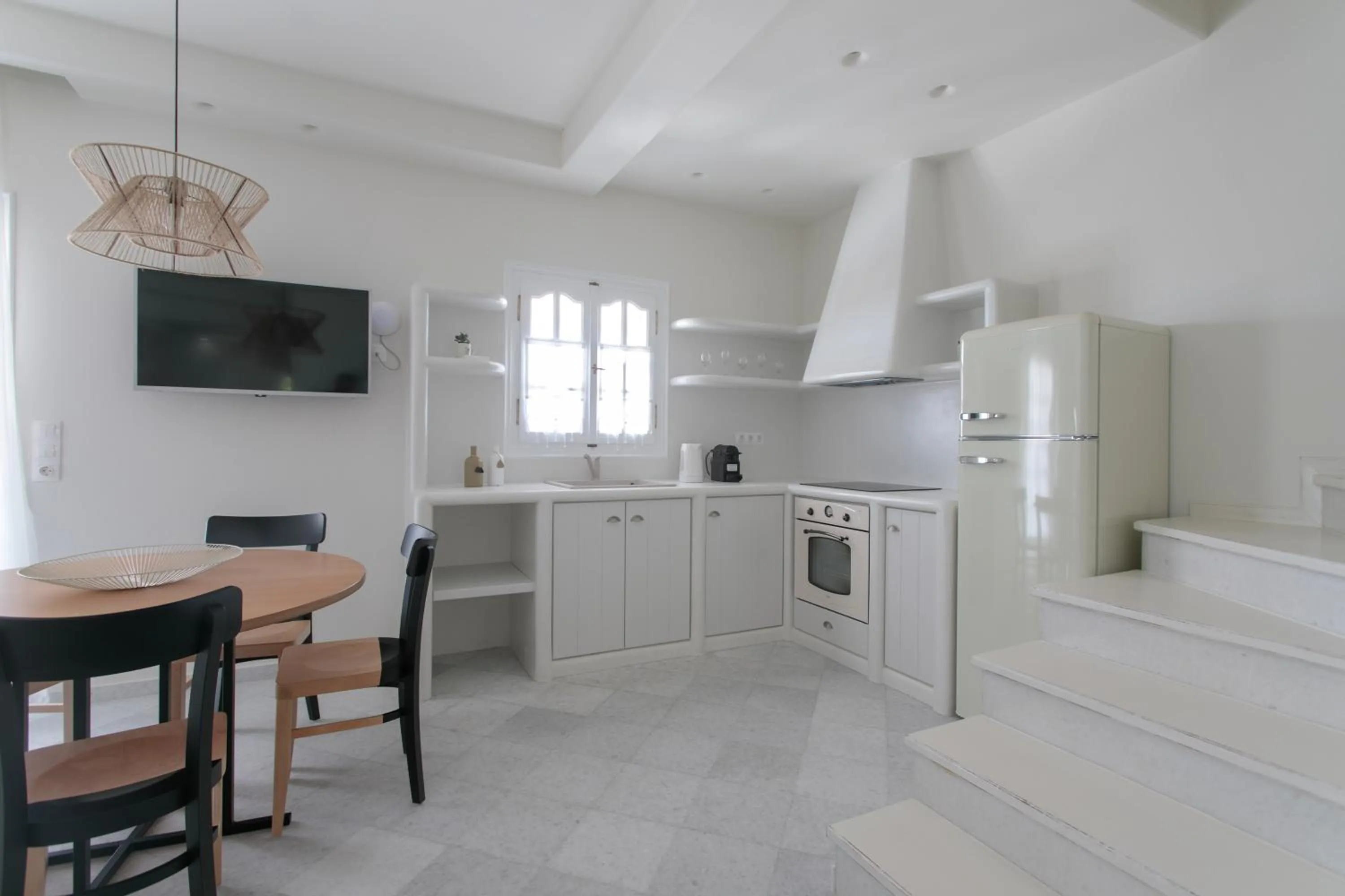 TV and multimedia in Aeolos Villas Sustainable Living