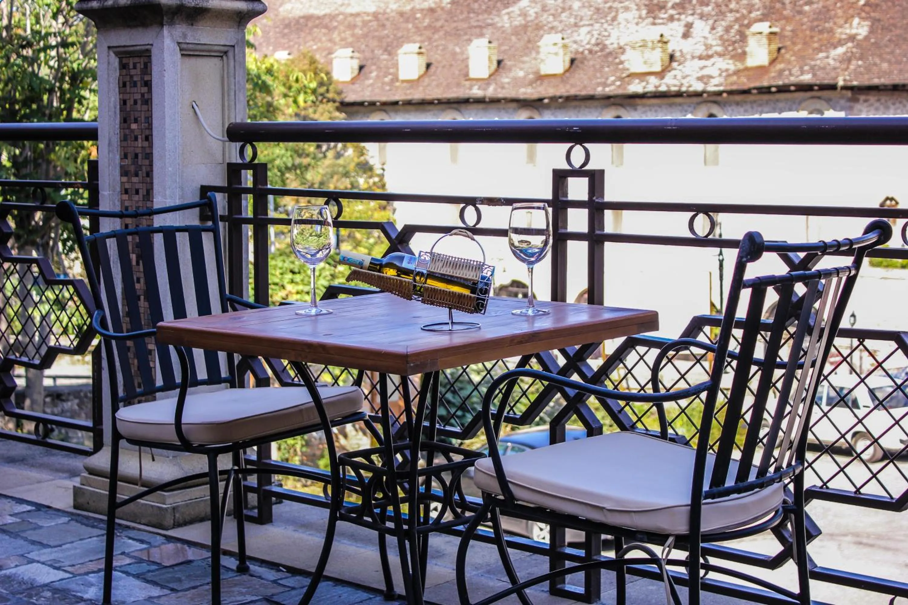 Patio in Sheki Palace Hotel