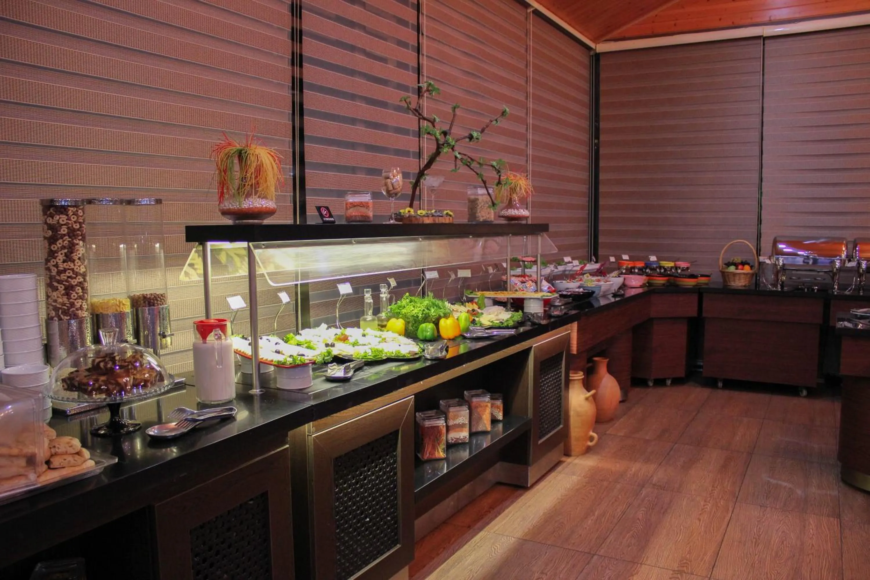 Food and drinks in Sheki Palace Hotel