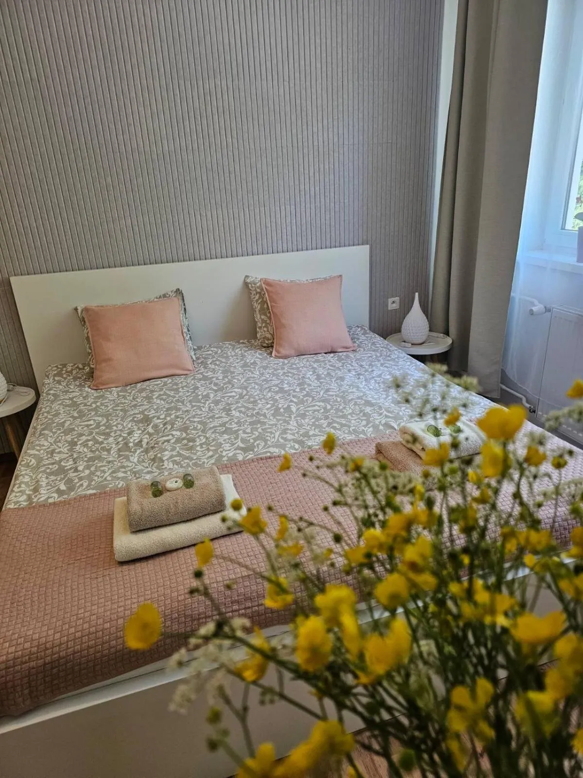 Bed in Villa Paradajs - ubytovanie pri jazere