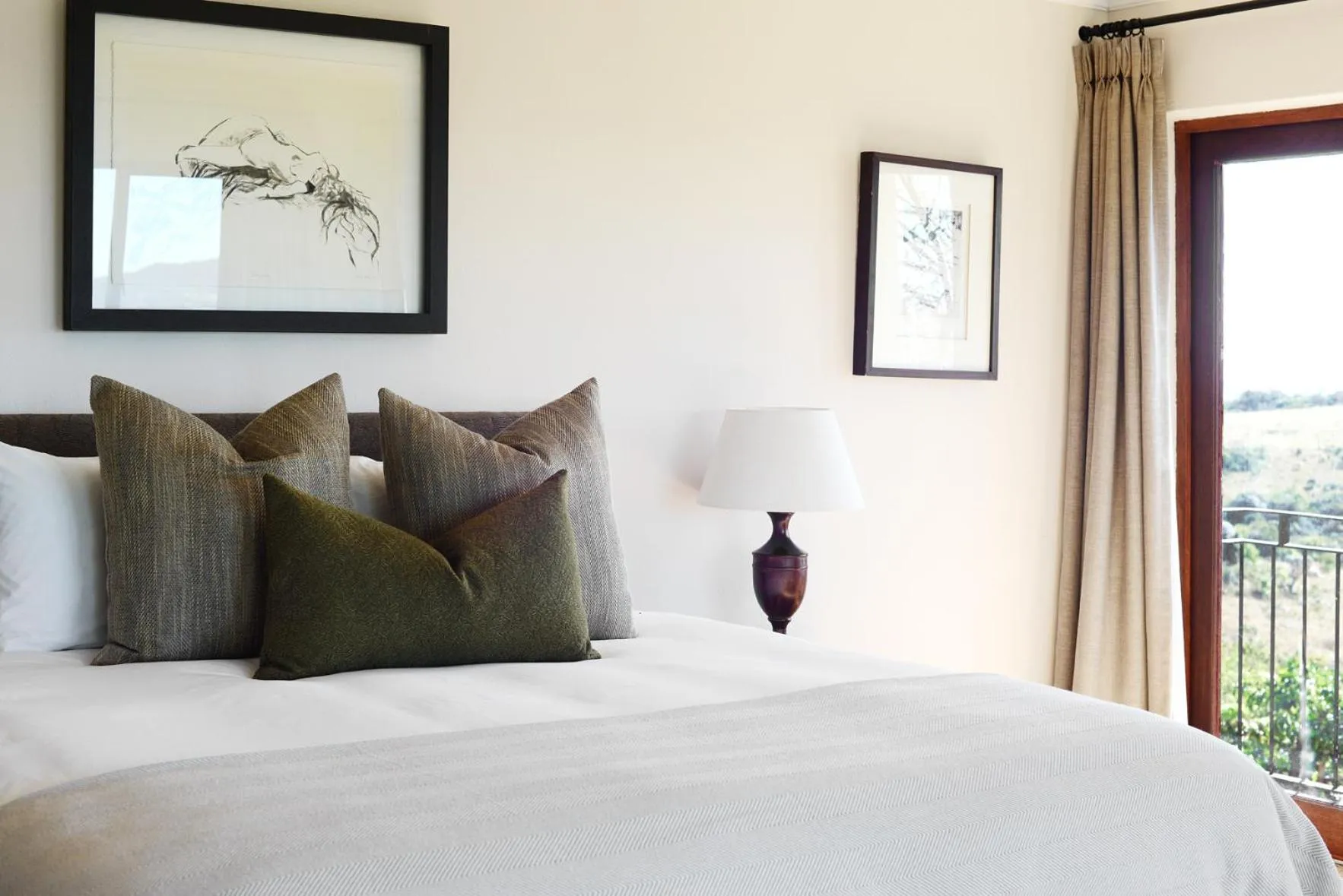 Bed in Tomjachu Bush Retreat