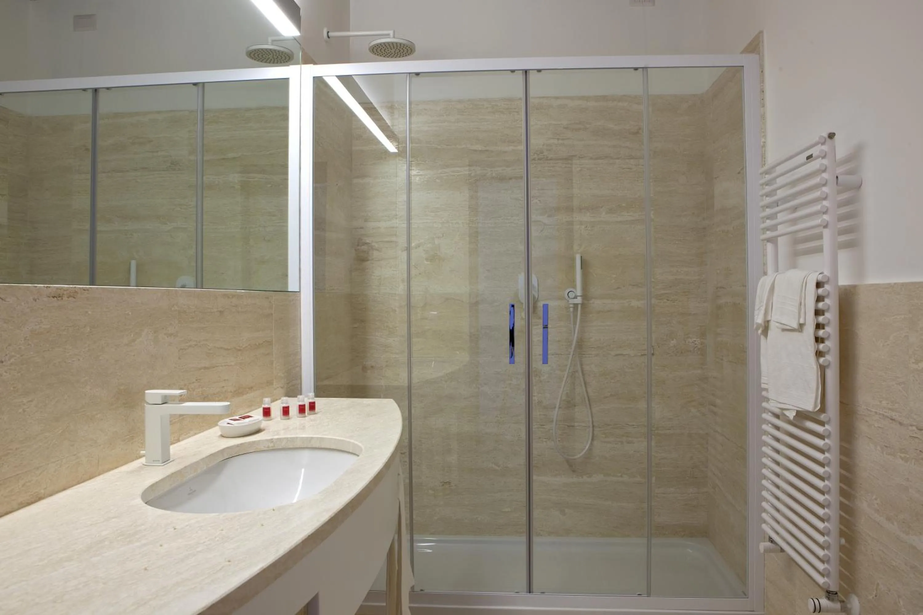 Bathroom in Terme di Acquasanta Hotel Italia & Spa