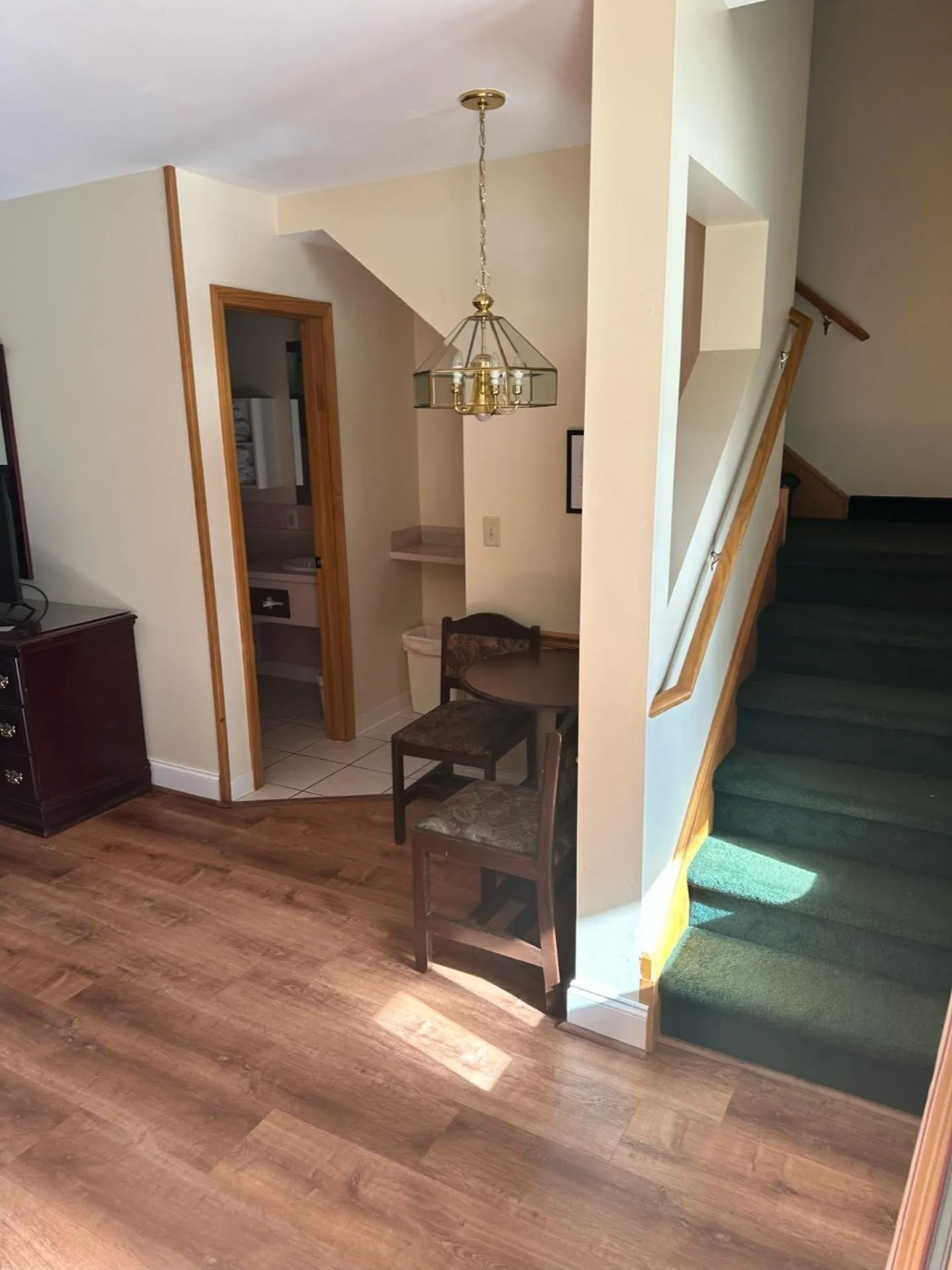 Mohican Resort Motel, Conveniently located to all Lake George attractions