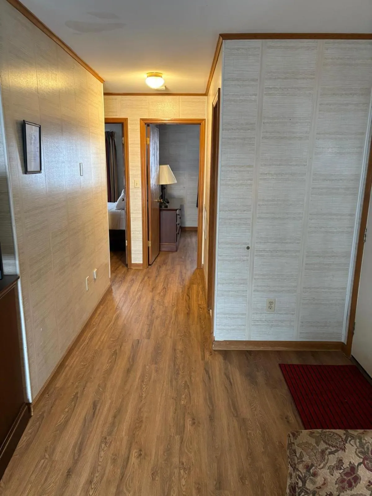 Mohican Resort Motel, Conveniently located to all Lake George attractions